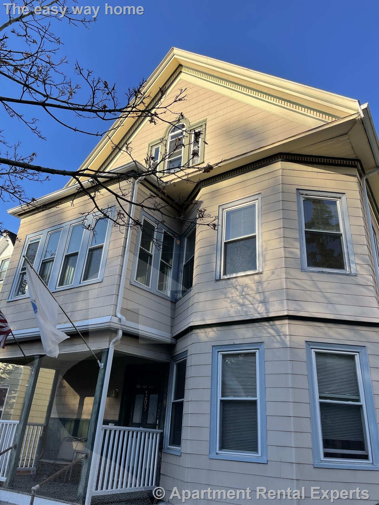 205 Highland Ave, Porter Square