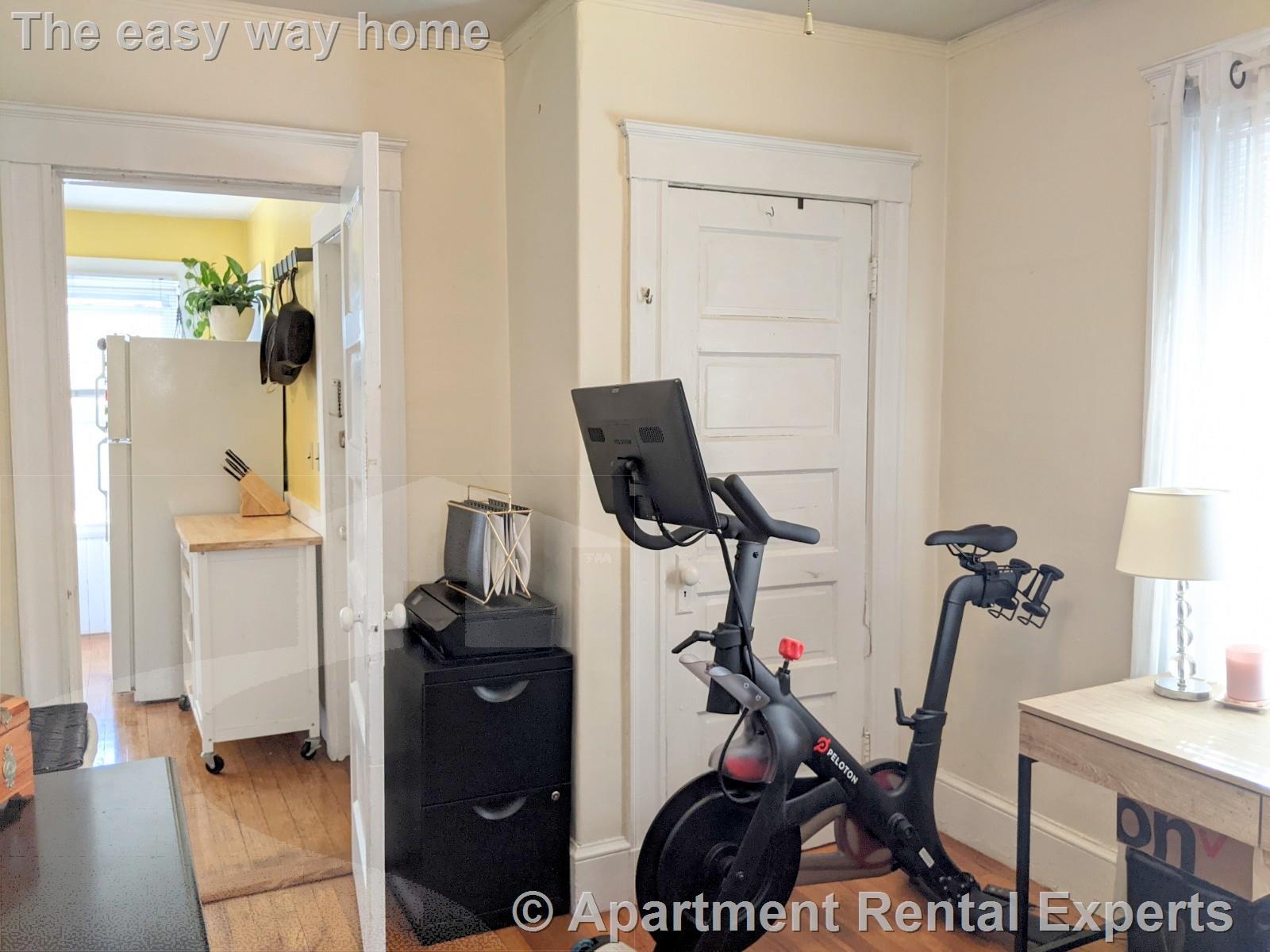 998 Broadway, Davis Square