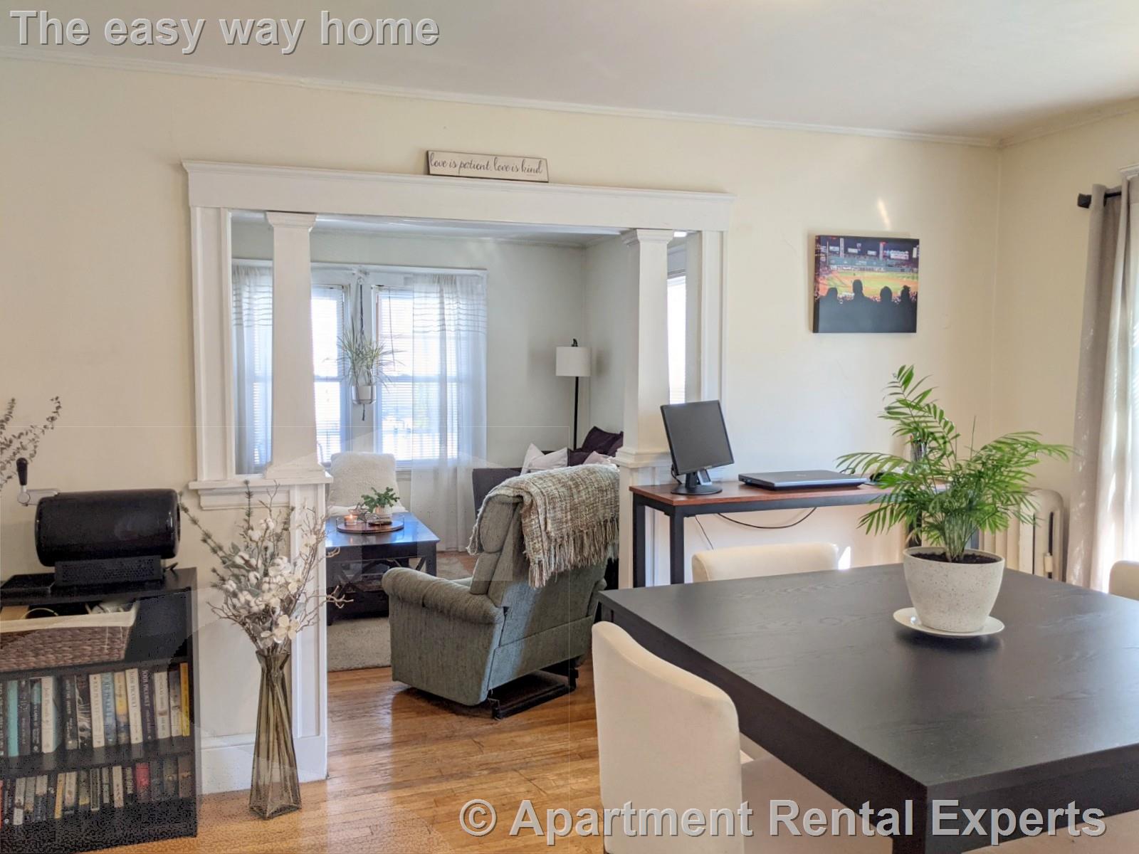 998 Broadway, Davis Square