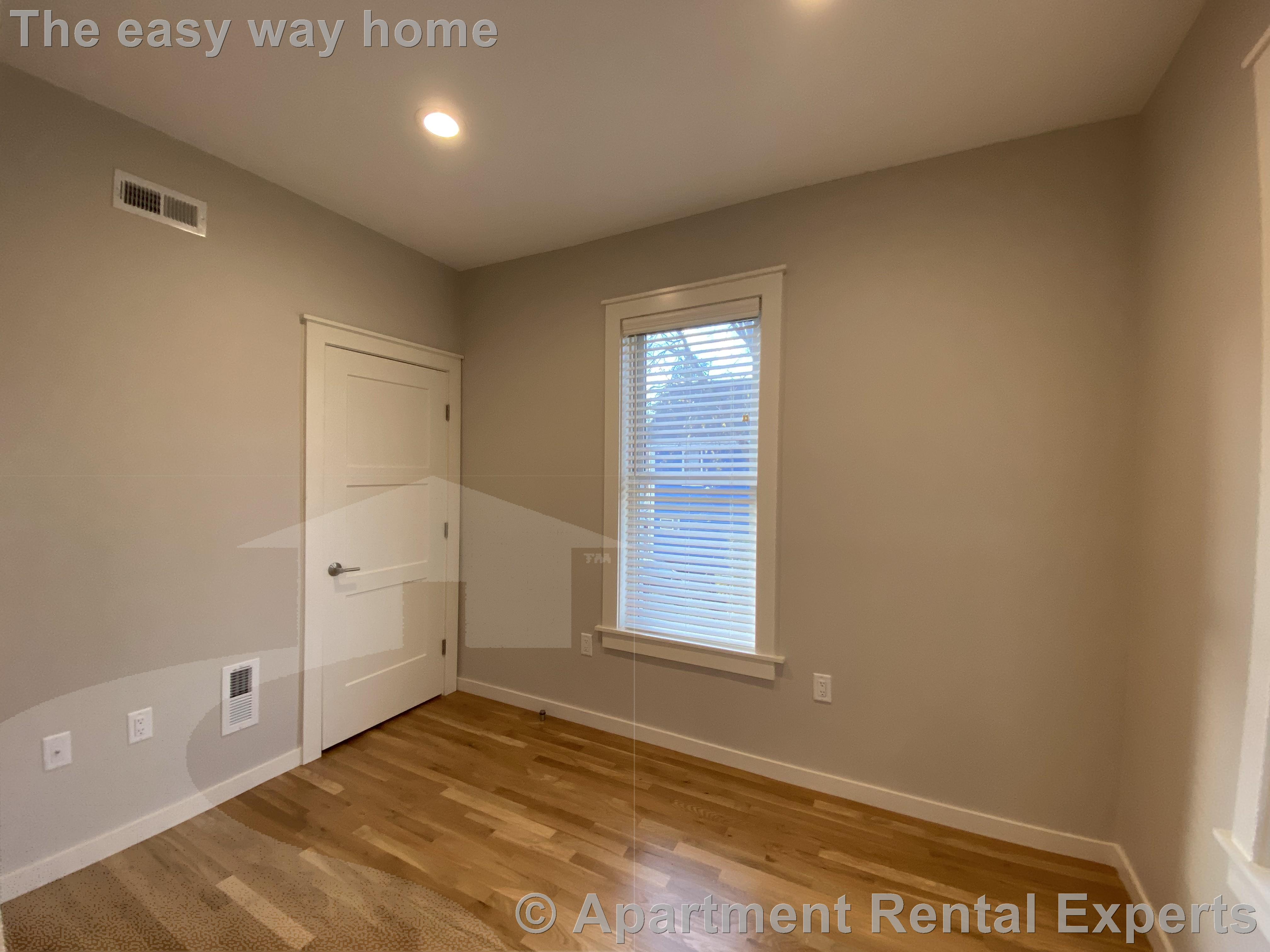 423 Franklin St, Central Square