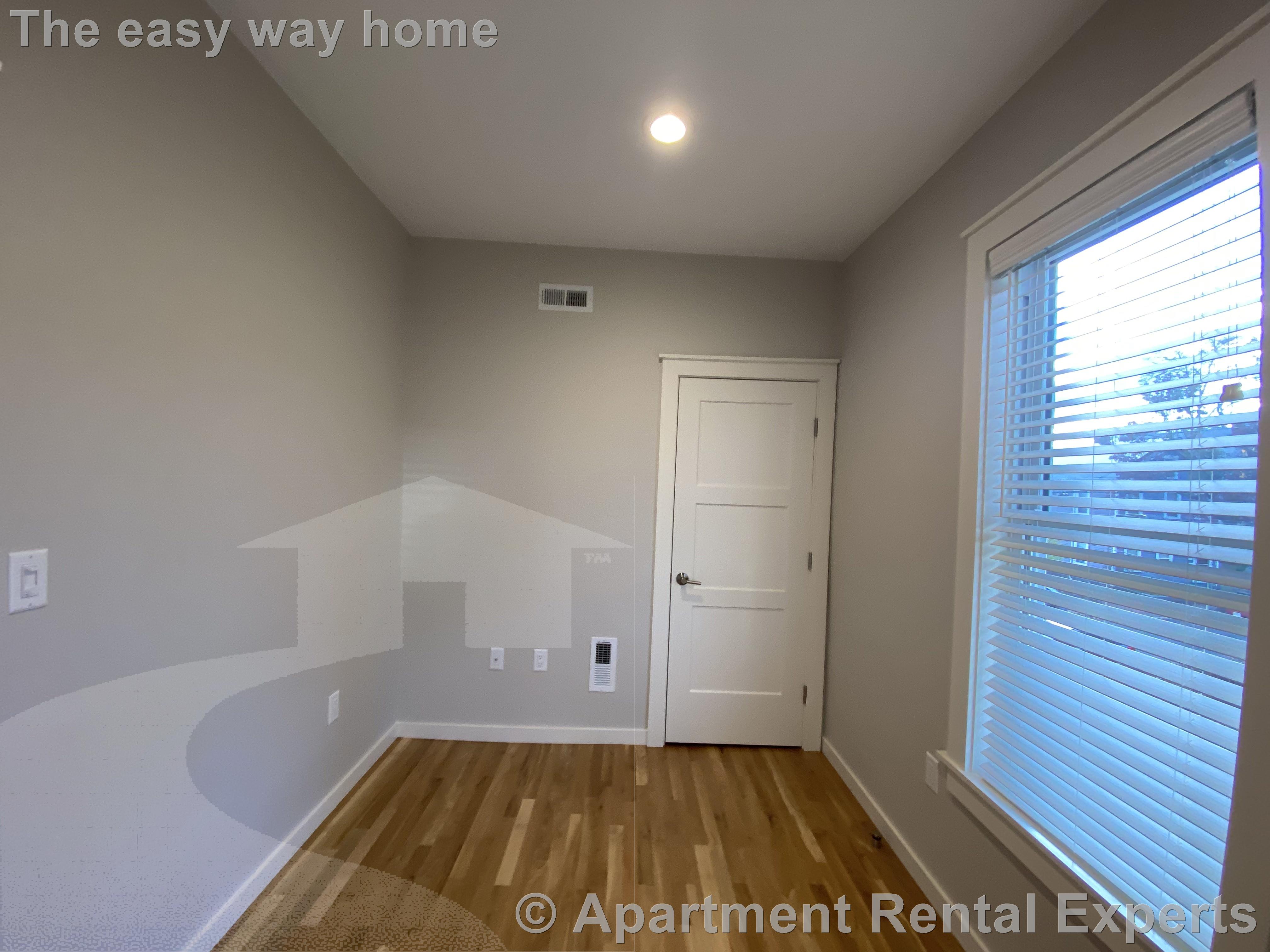 423 Franklin St, Central Square