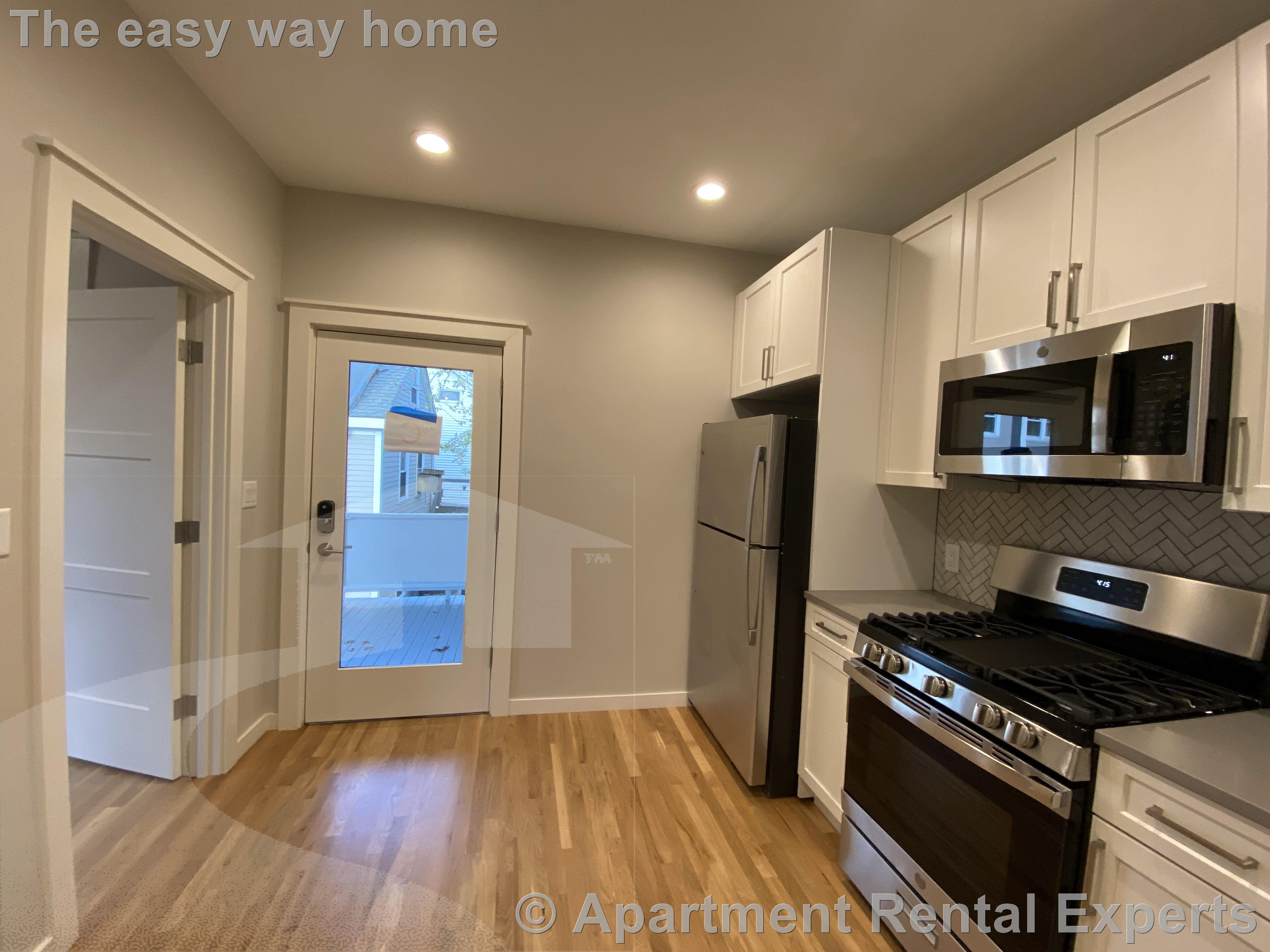 423 Franklin St, Central Square