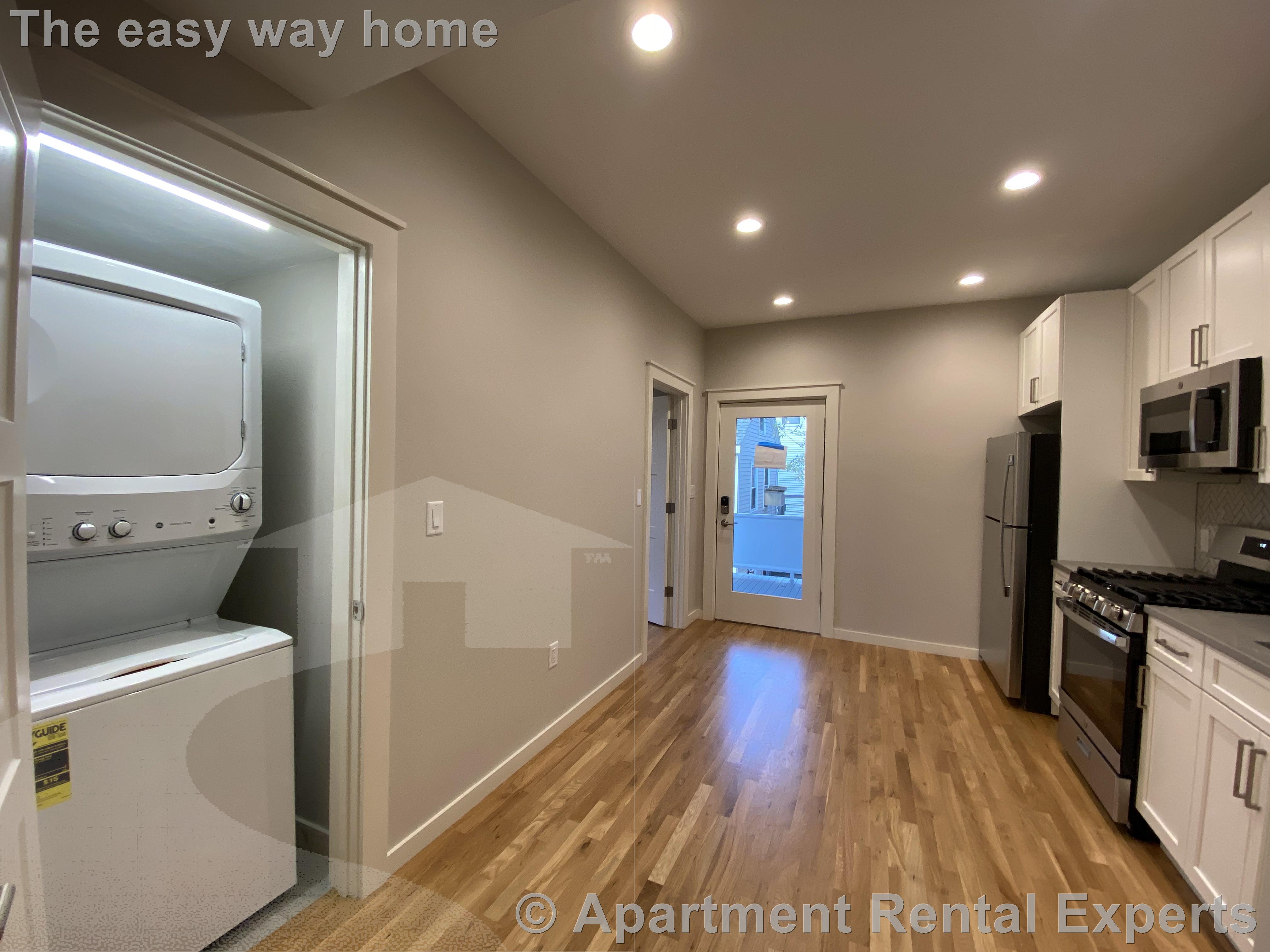 423 Franklin St, Central Square