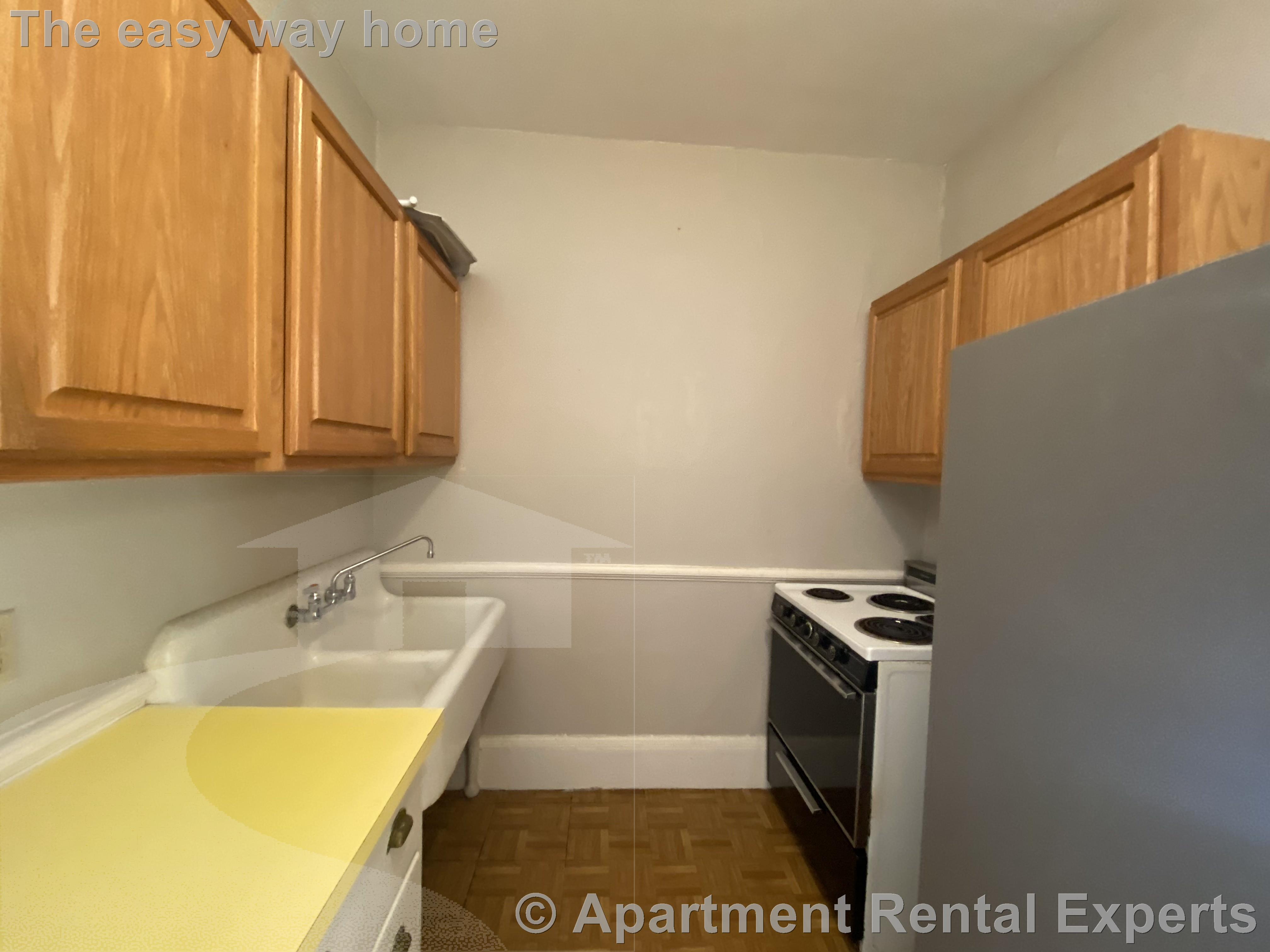 9 Sewall Ave, Coolidge Corner