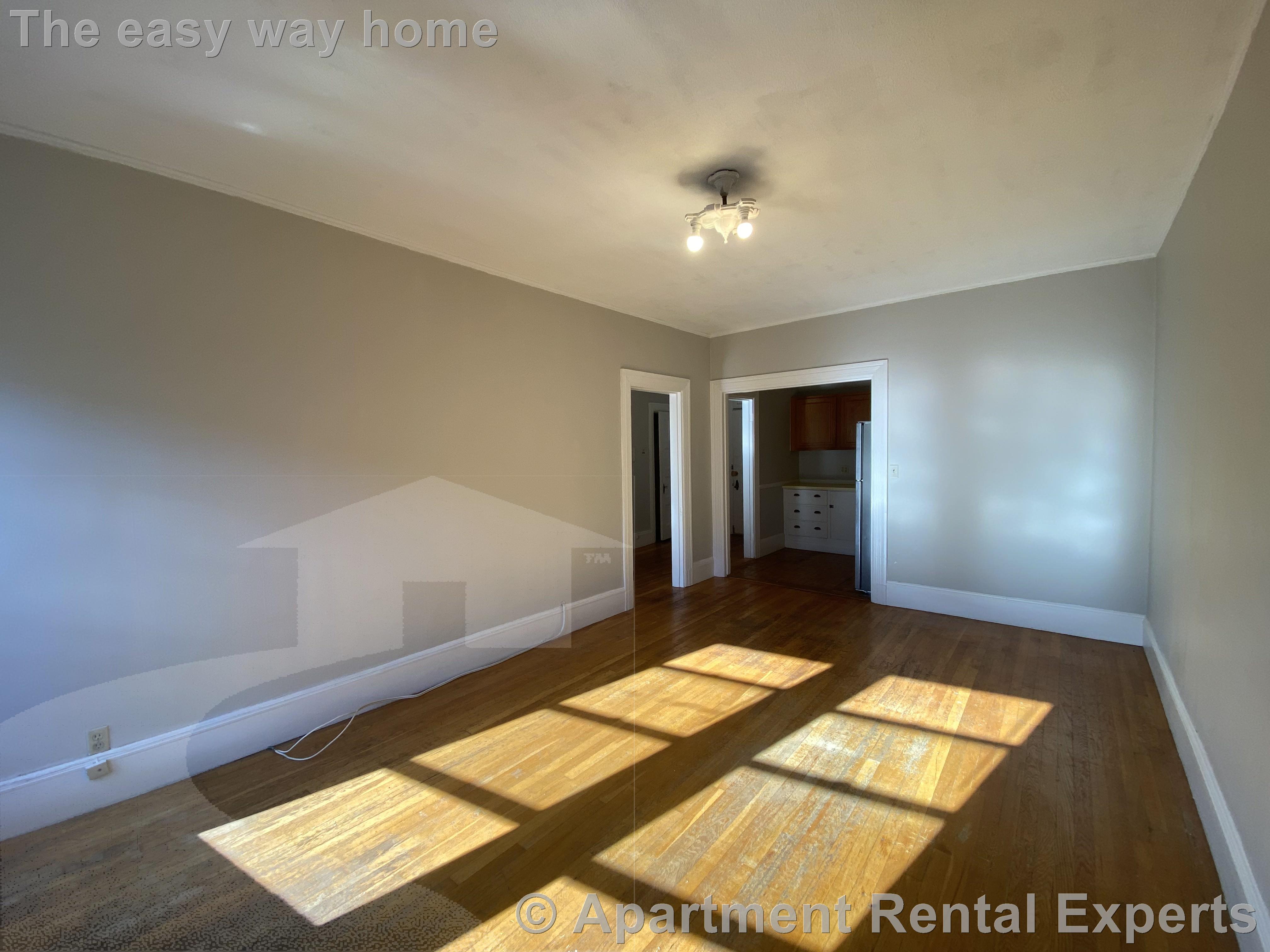 9 Sewall Ave, Coolidge Corner