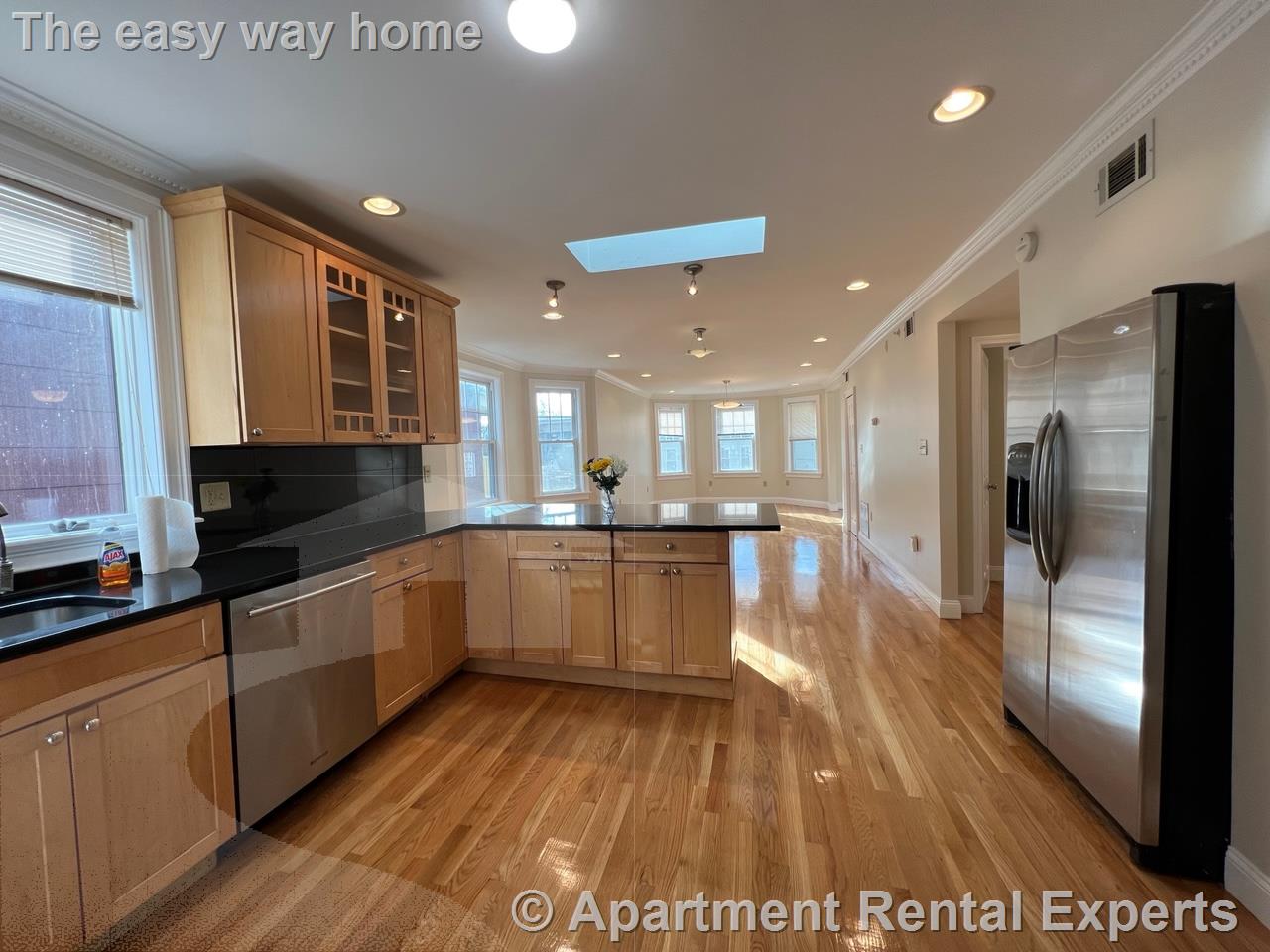 68 Line St, Ward Two