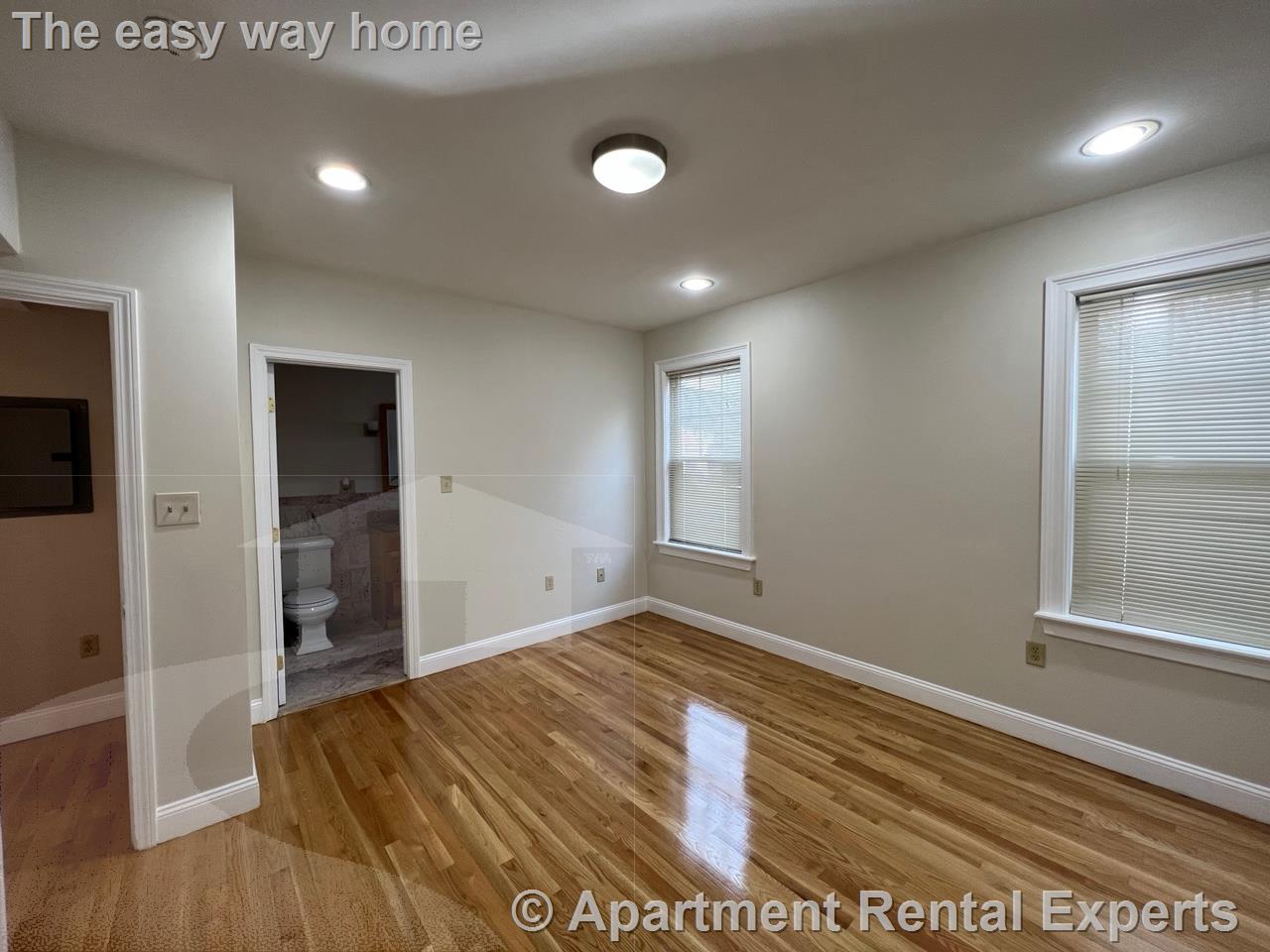 68 Line St, Ward Two