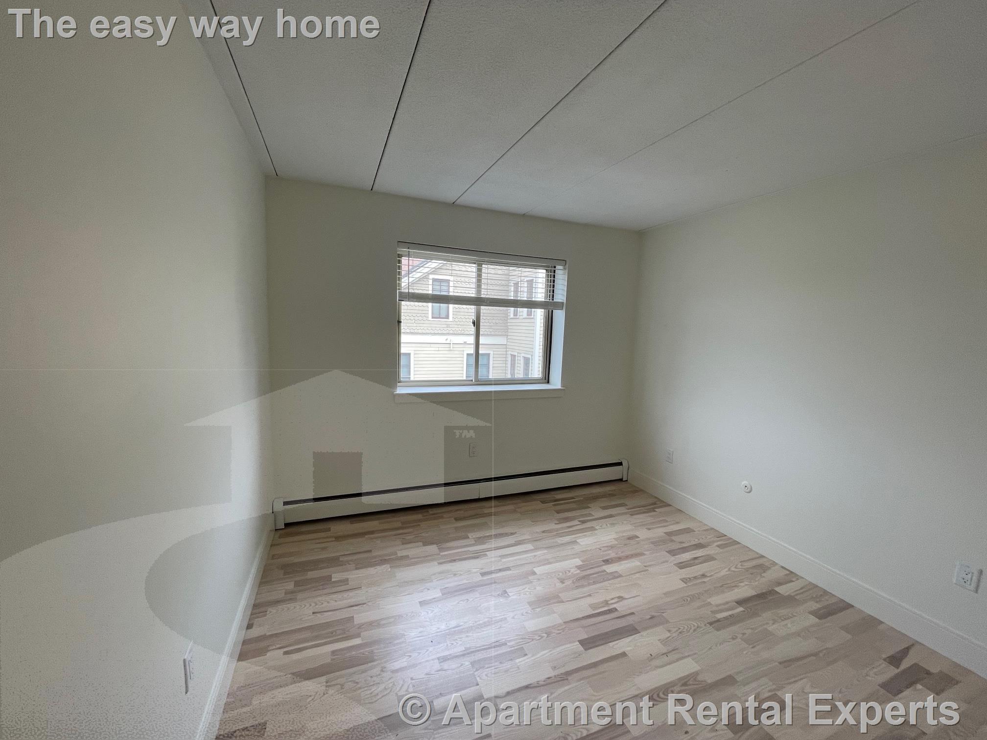 16 Trowbridge St, Harvard Square