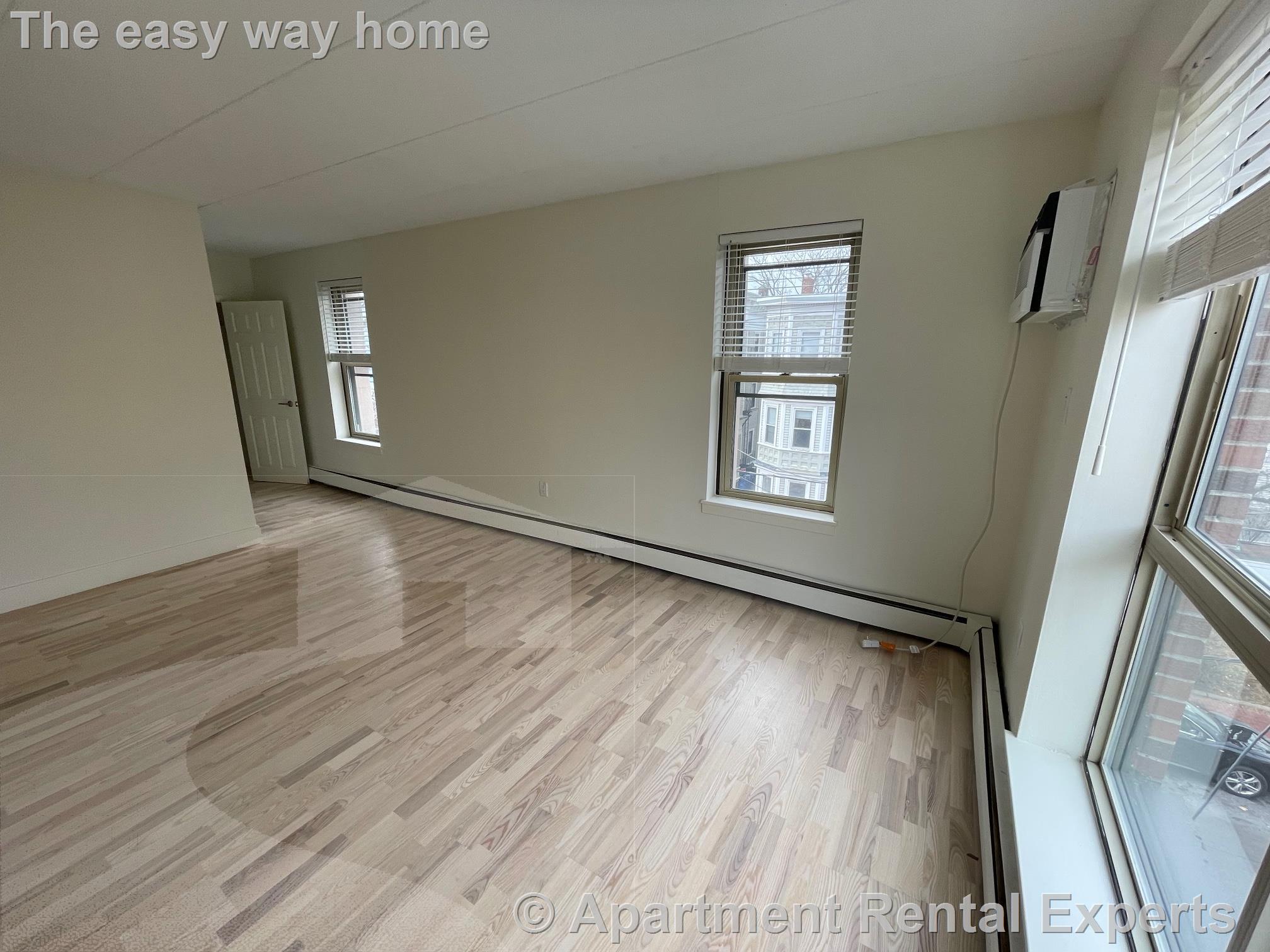 16 Trowbridge St, Harvard Square