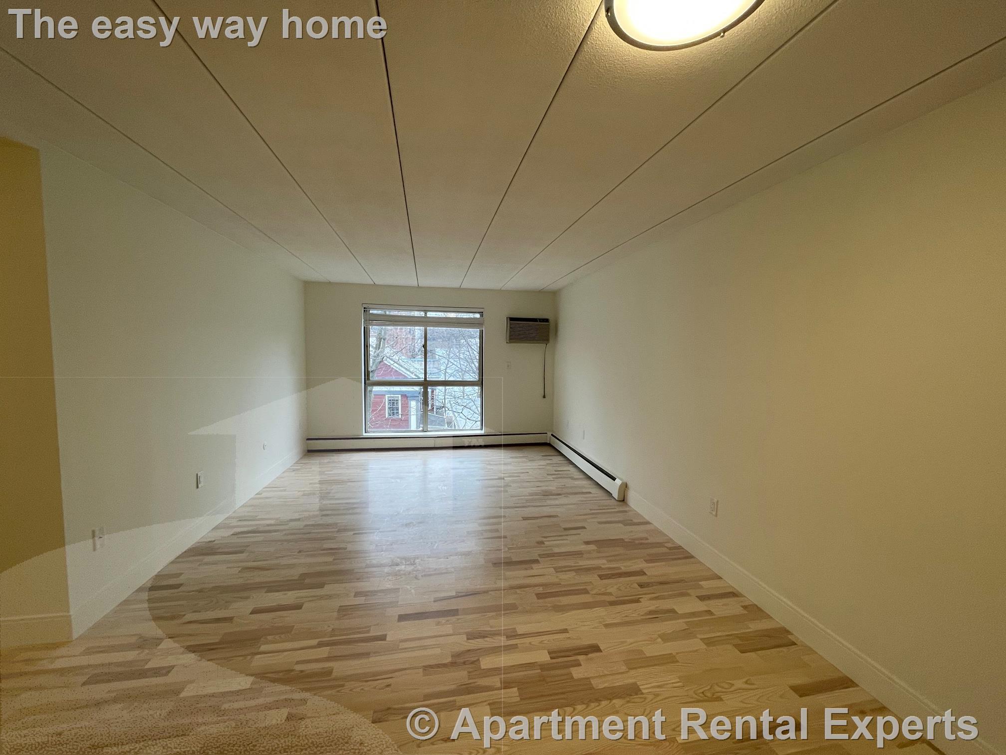 16 Trowbridge St, Harvard Square