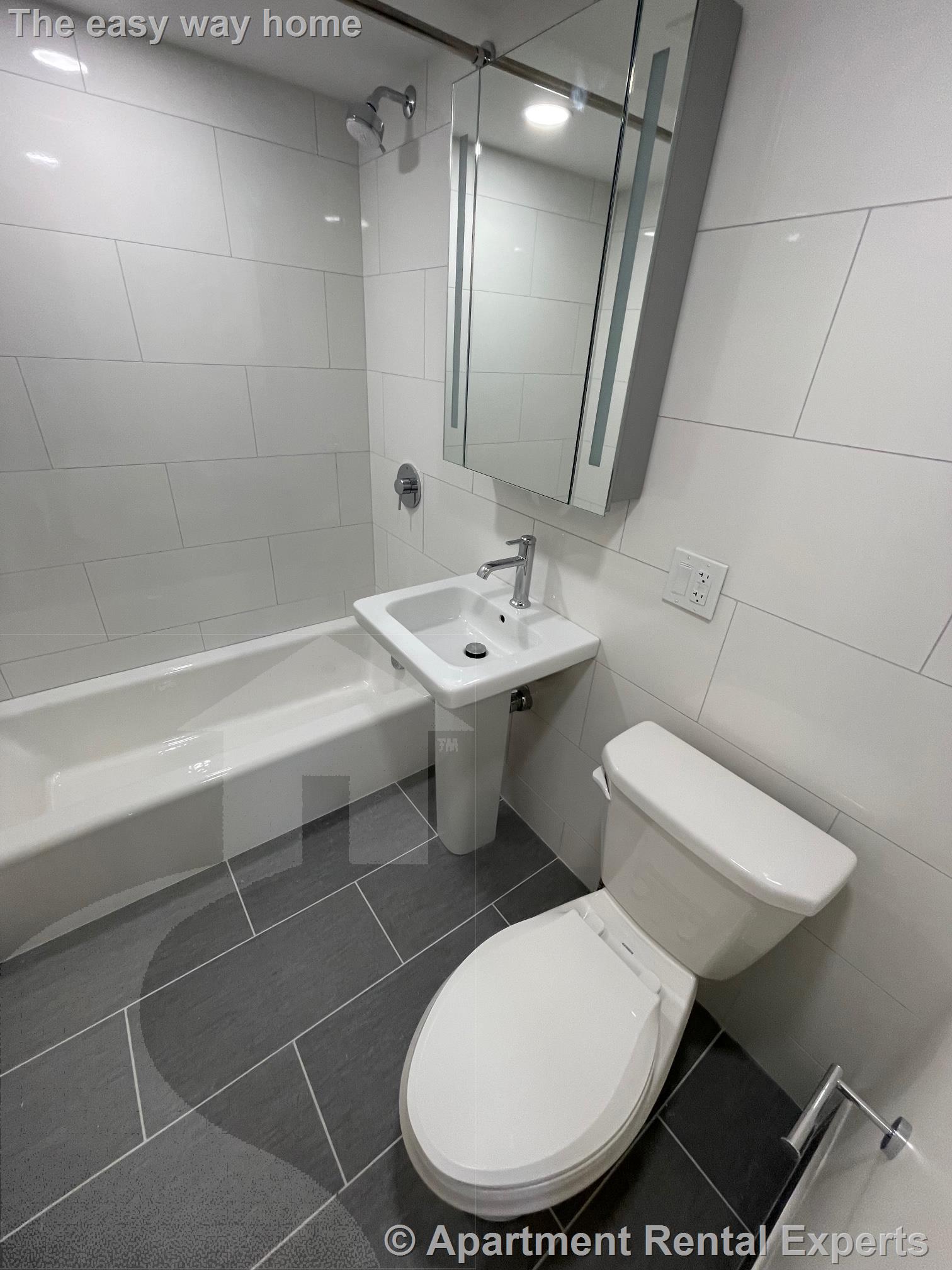 16 Trowbridge St, Harvard Square