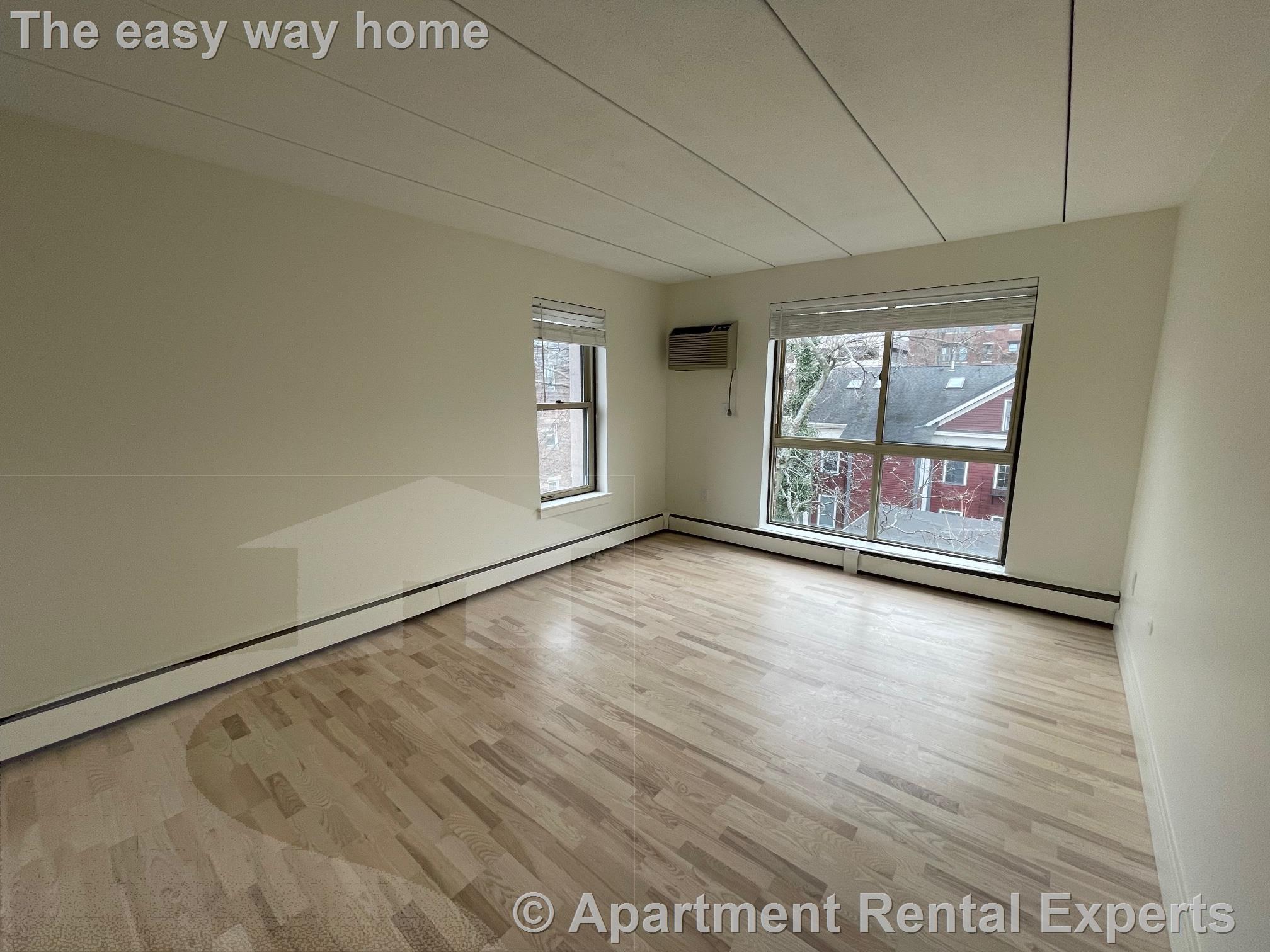 16 Trowbridge St, Harvard Square