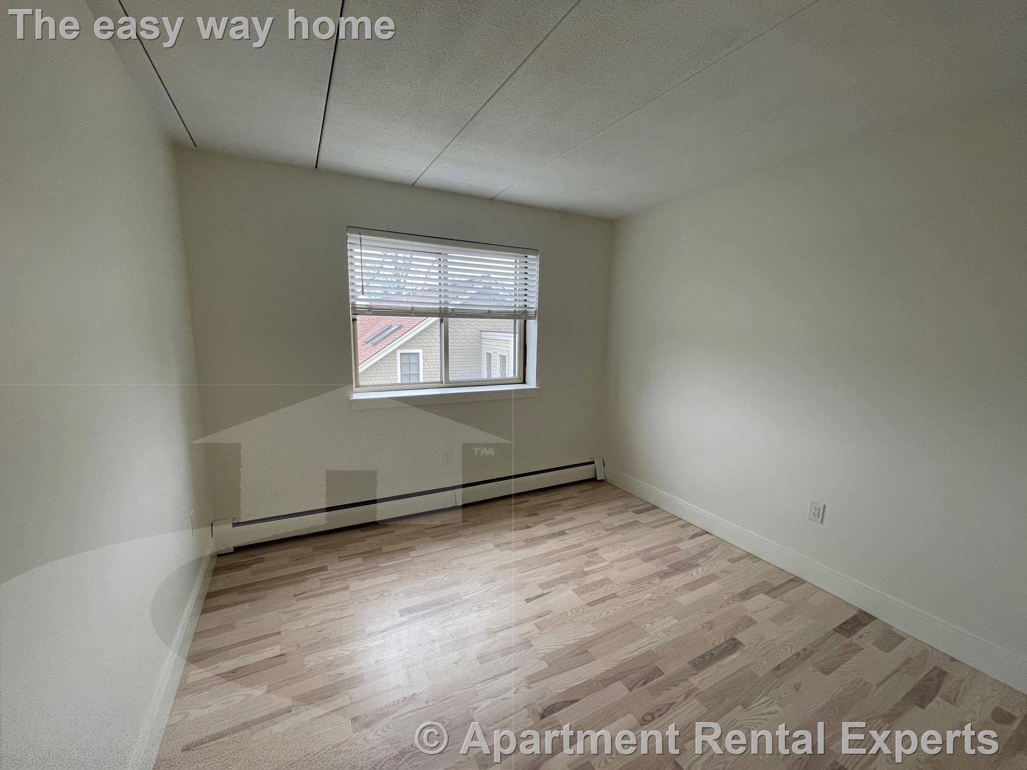 16 Trowbridge St, Harvard Square