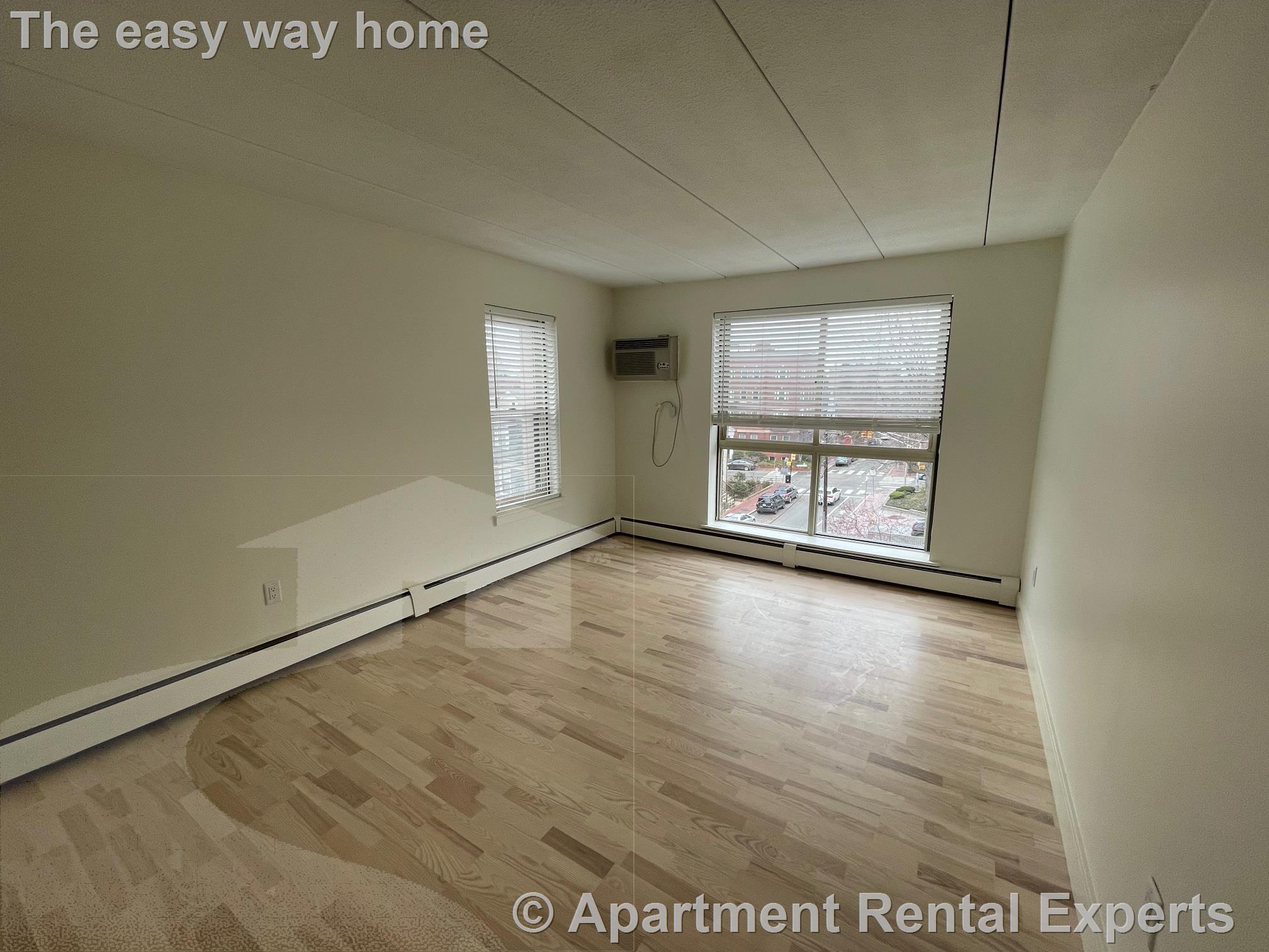 16 Trowbridge St, Harvard Square