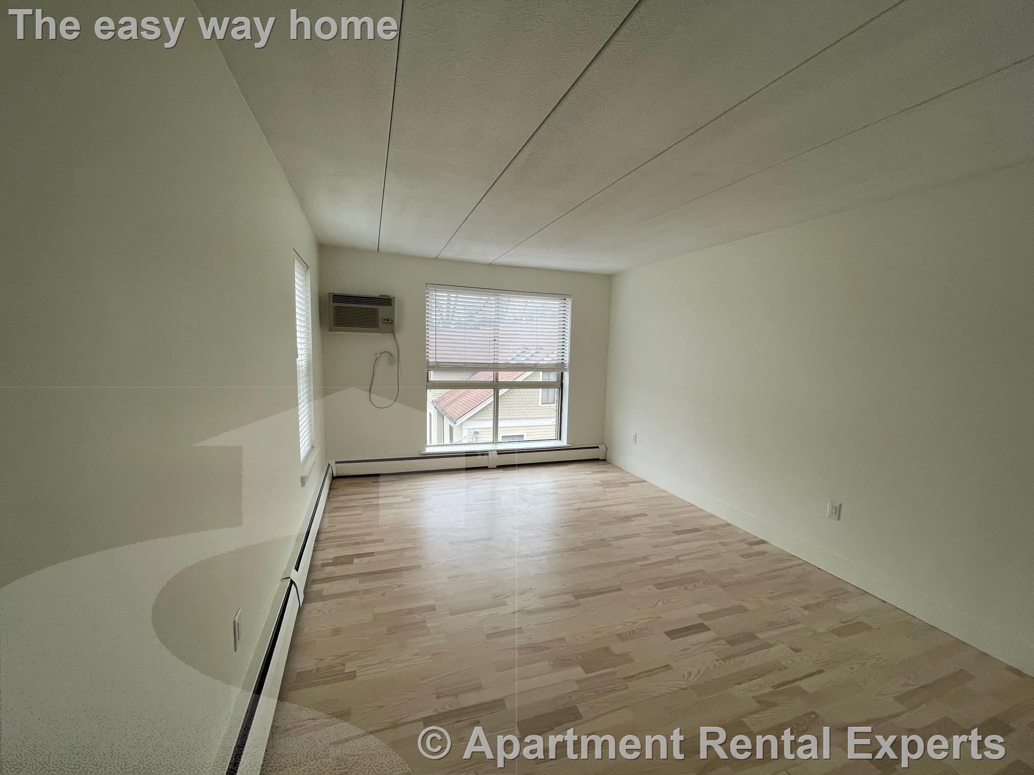 16 Trowbridge St, Harvard Square