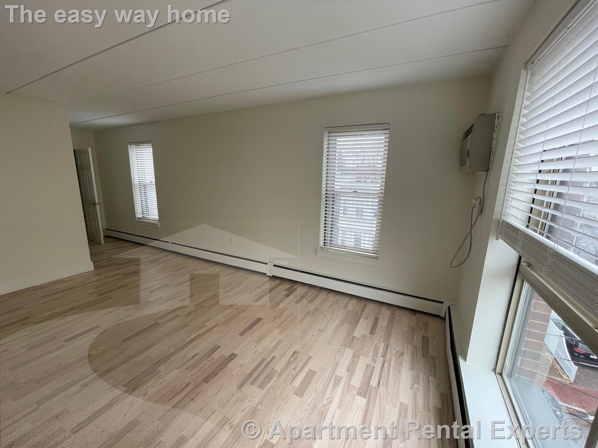 16 Trowbridge St, Harvard Square