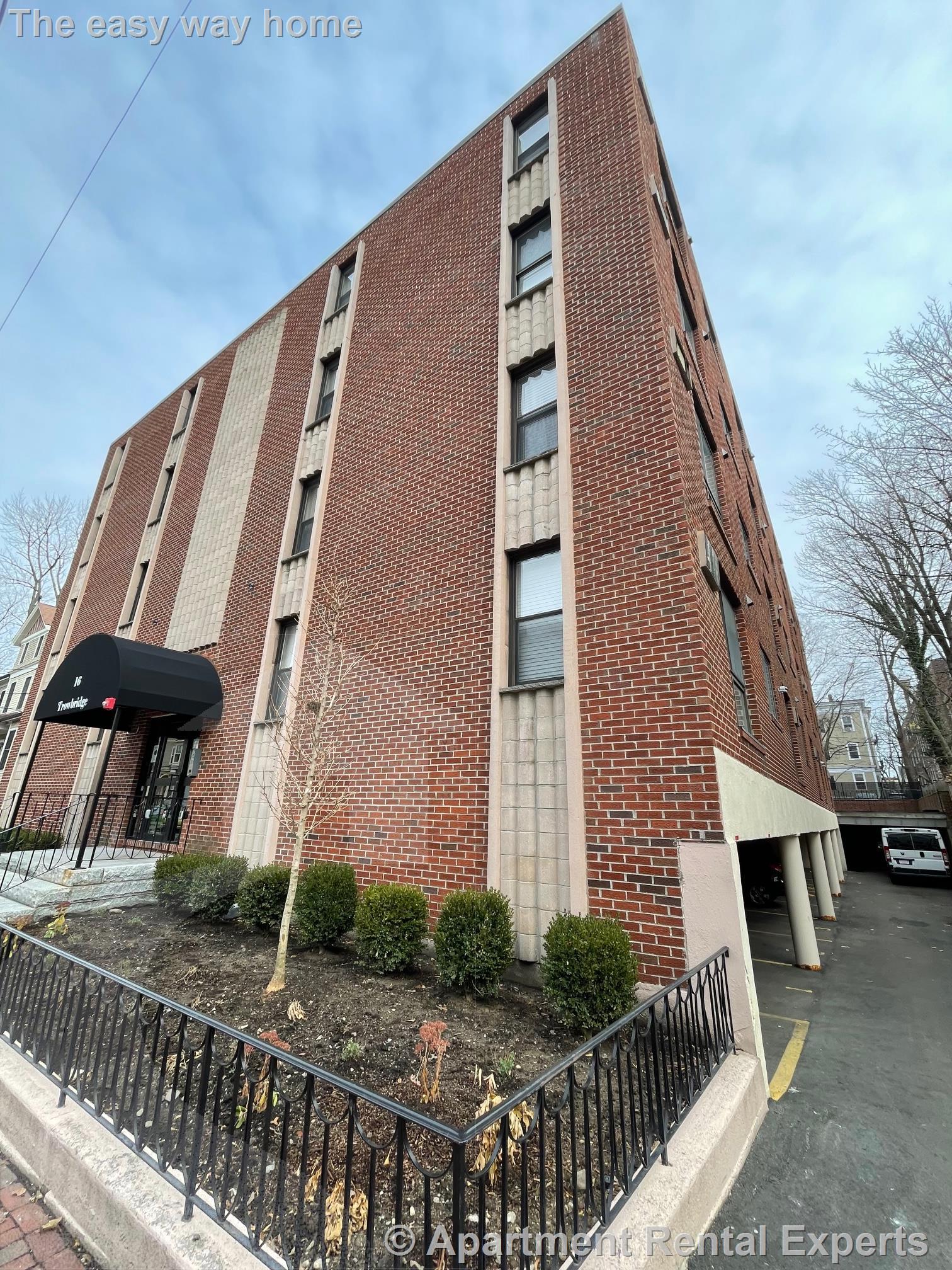 16 Trowbridge St, Harvard Square