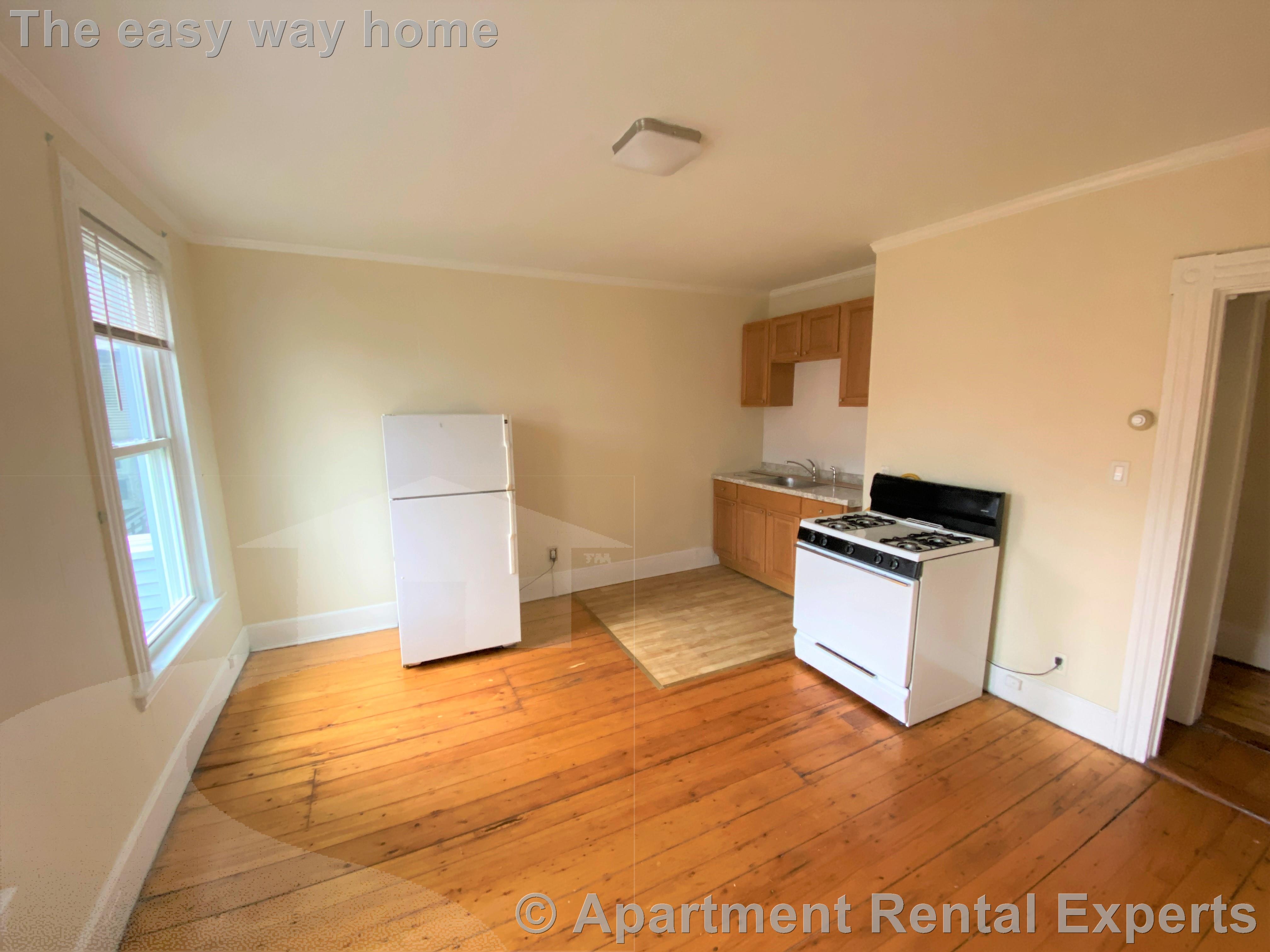 59 Bishop Allen Dr, Central Square