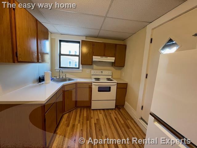 176 School St, Winter Hill