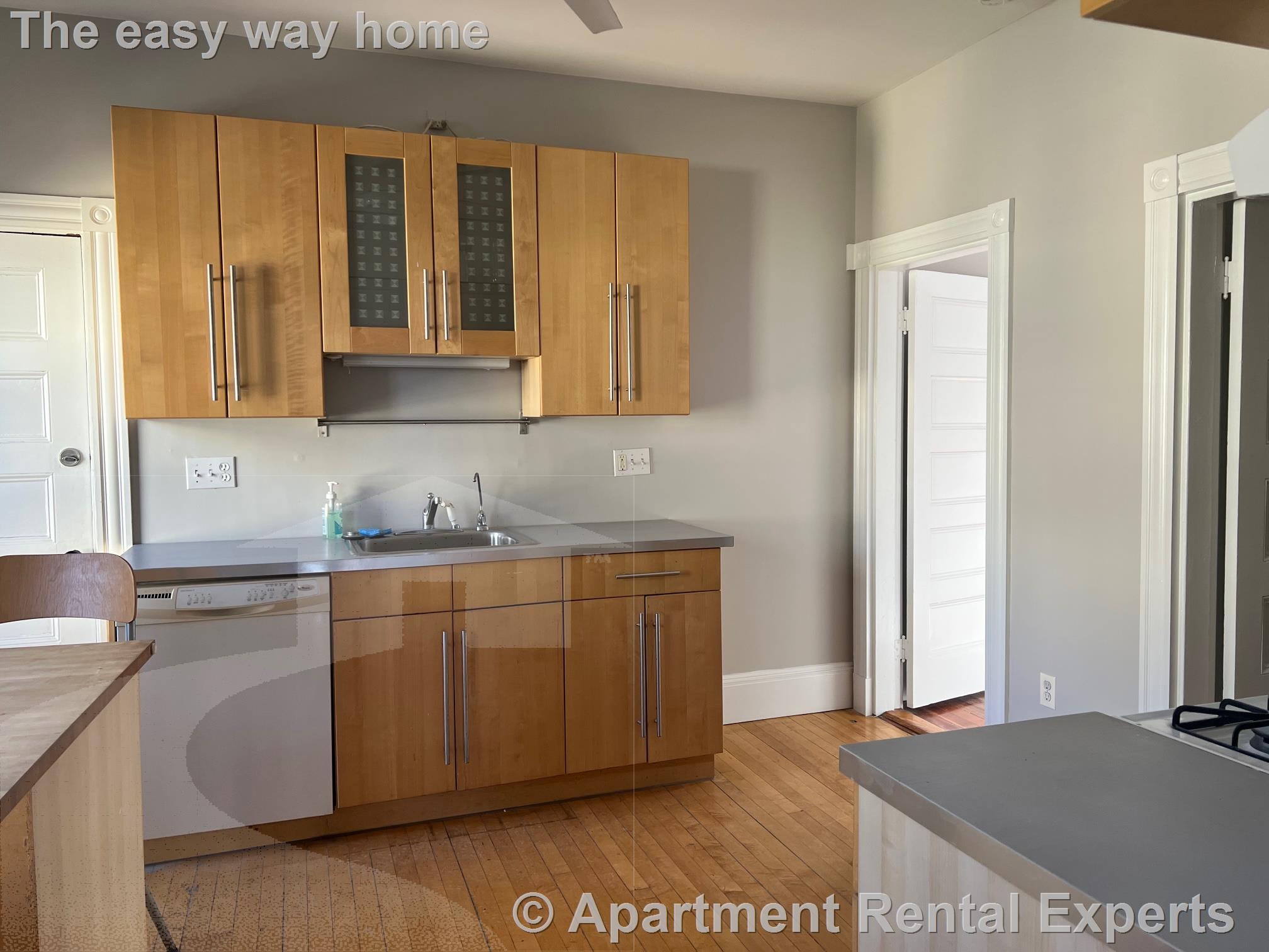 109 College Ave, Davis Square