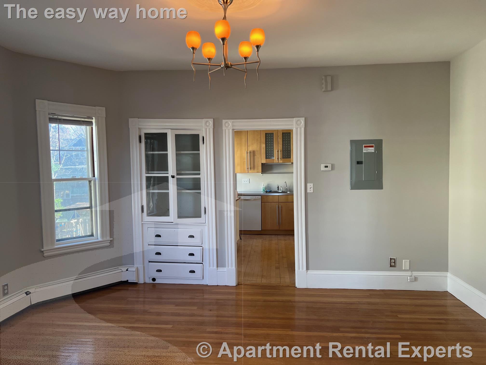 109 College Ave, Davis Square