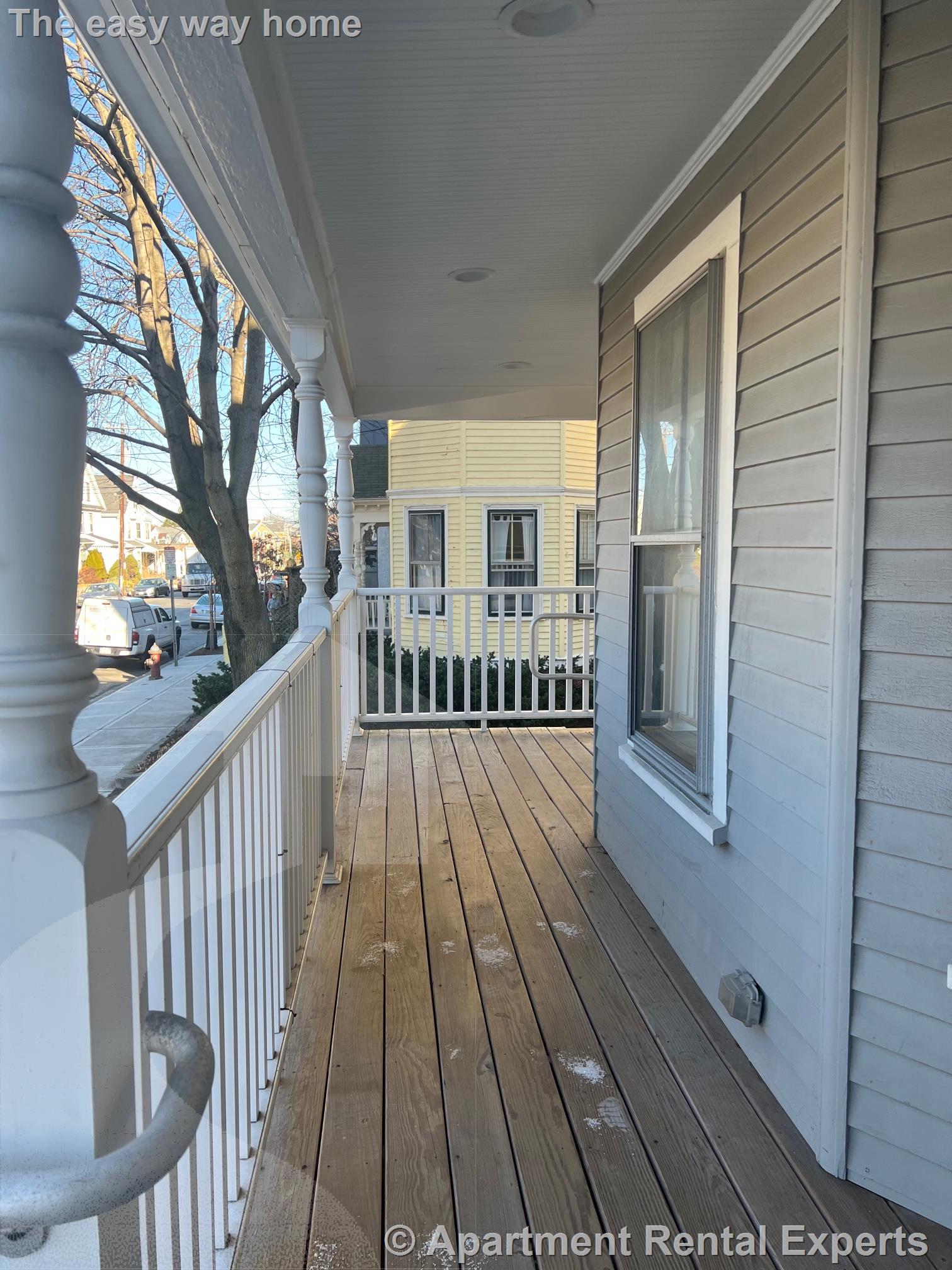 109 College Ave, Davis Square