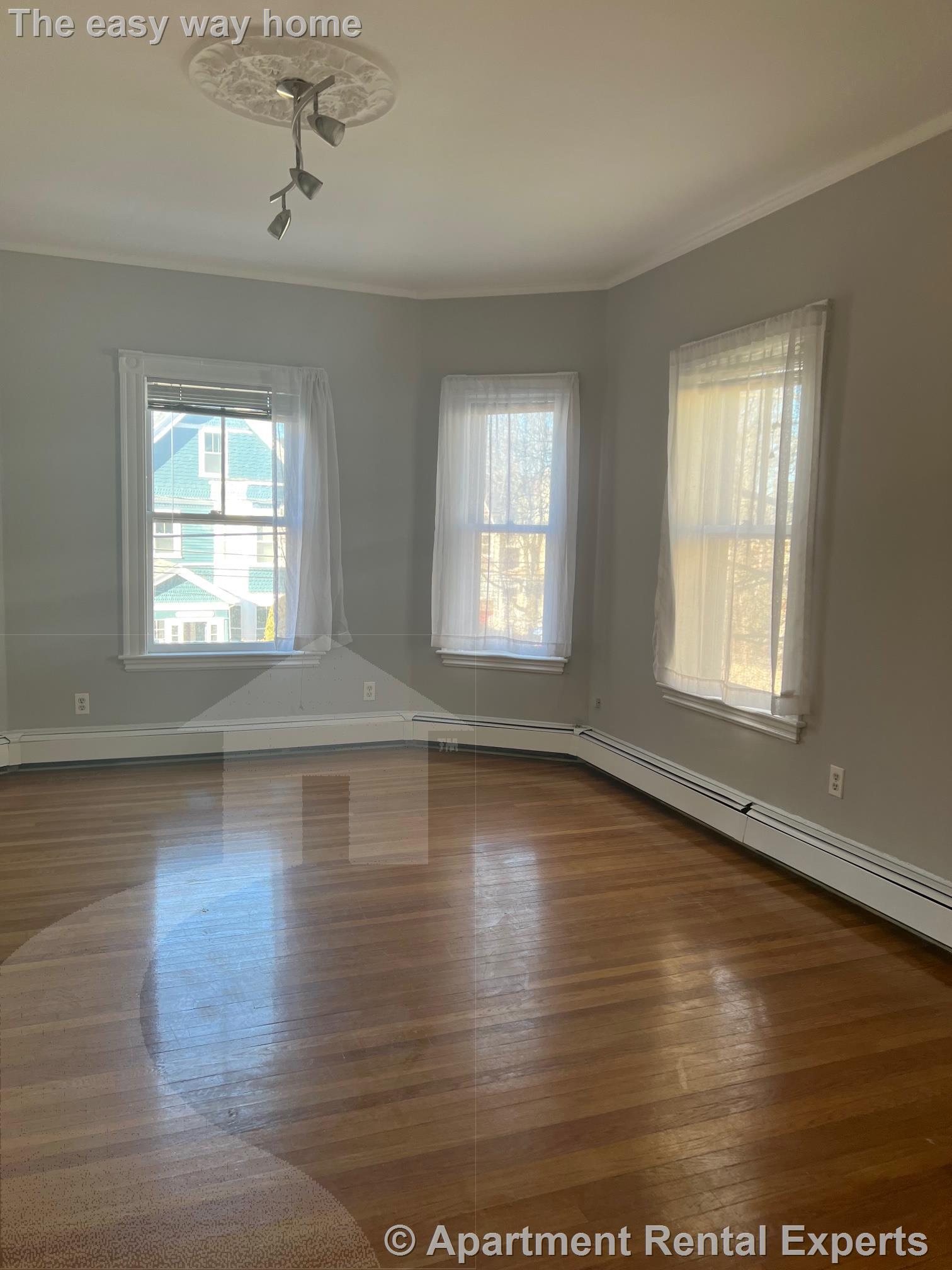 109 College Ave, Davis Square