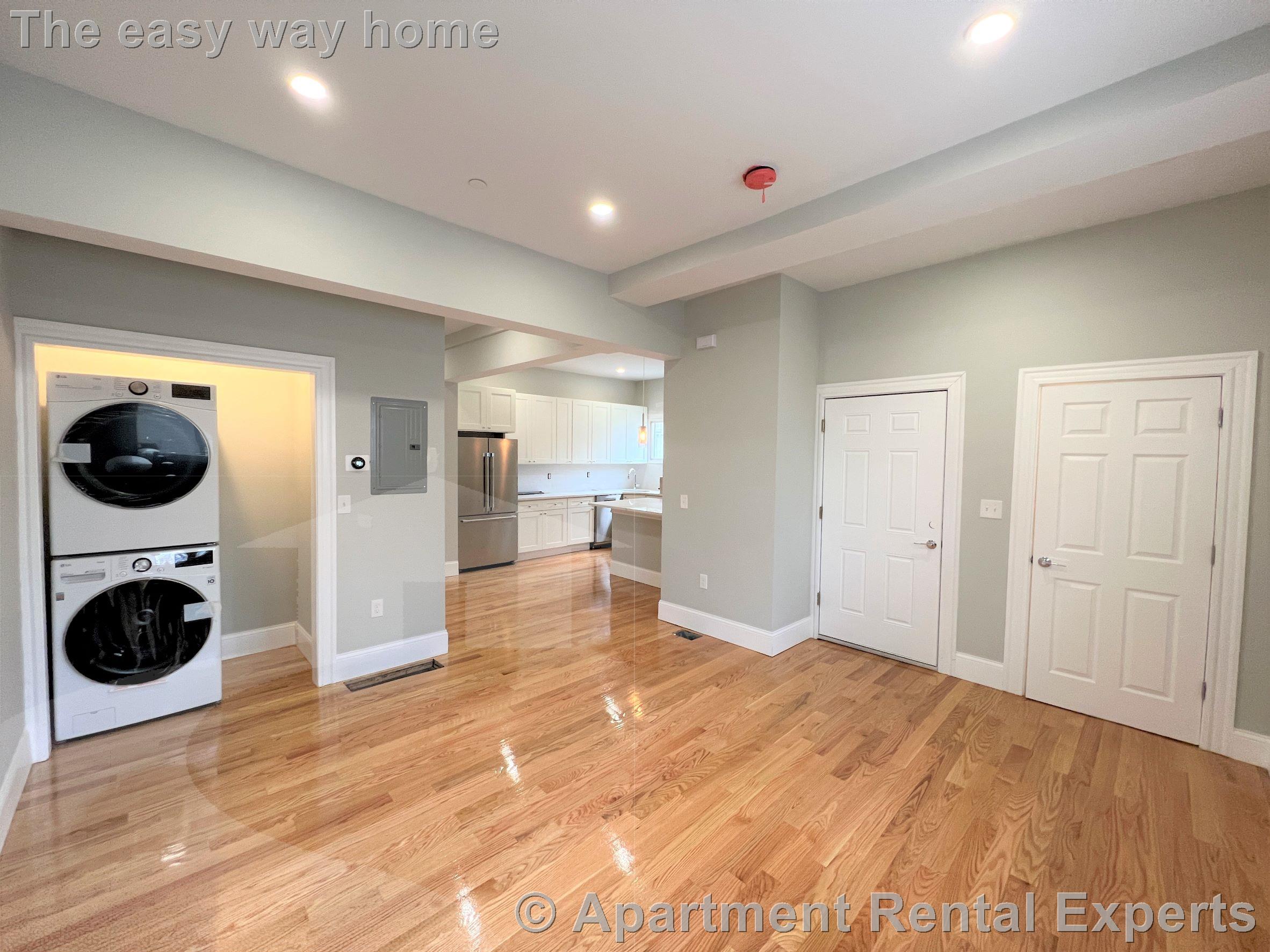 71 Pearl St, Sullivan Square