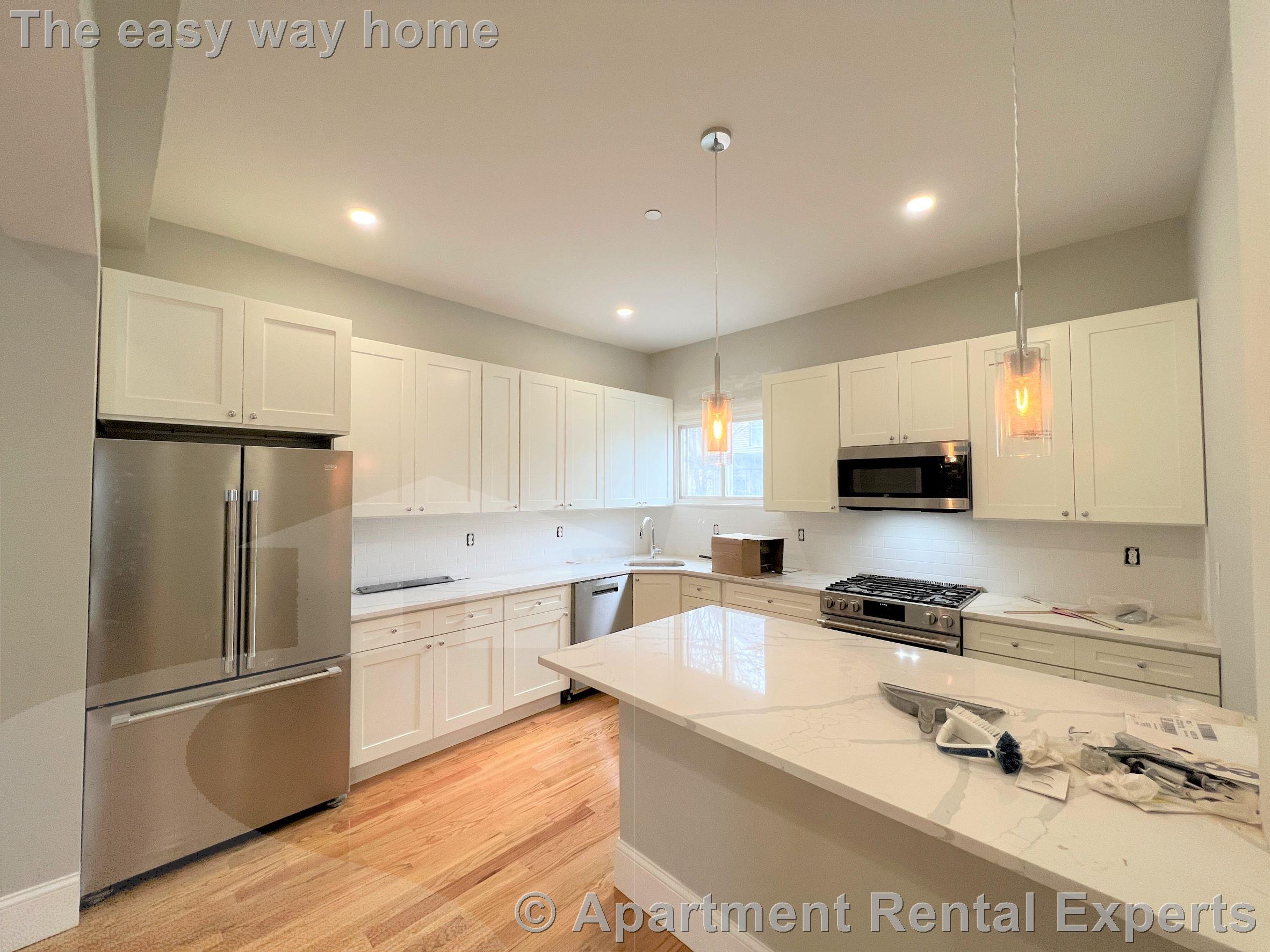 71 Pearl St, Sullivan Square