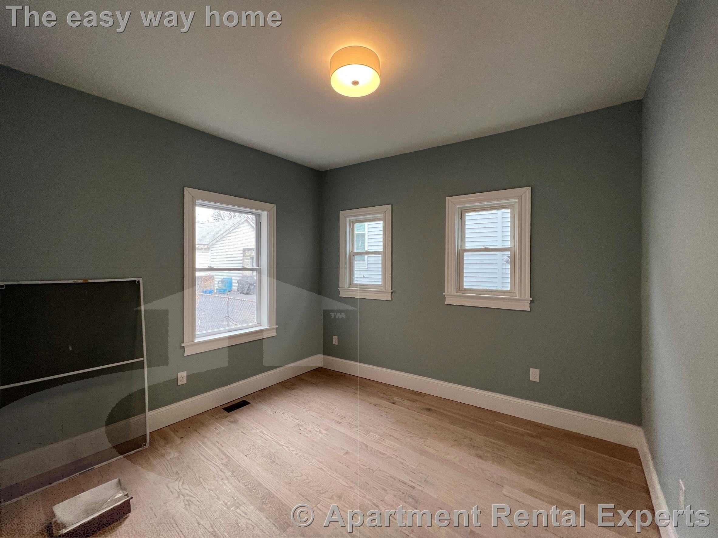 73 Pearl St, Sullivan Square