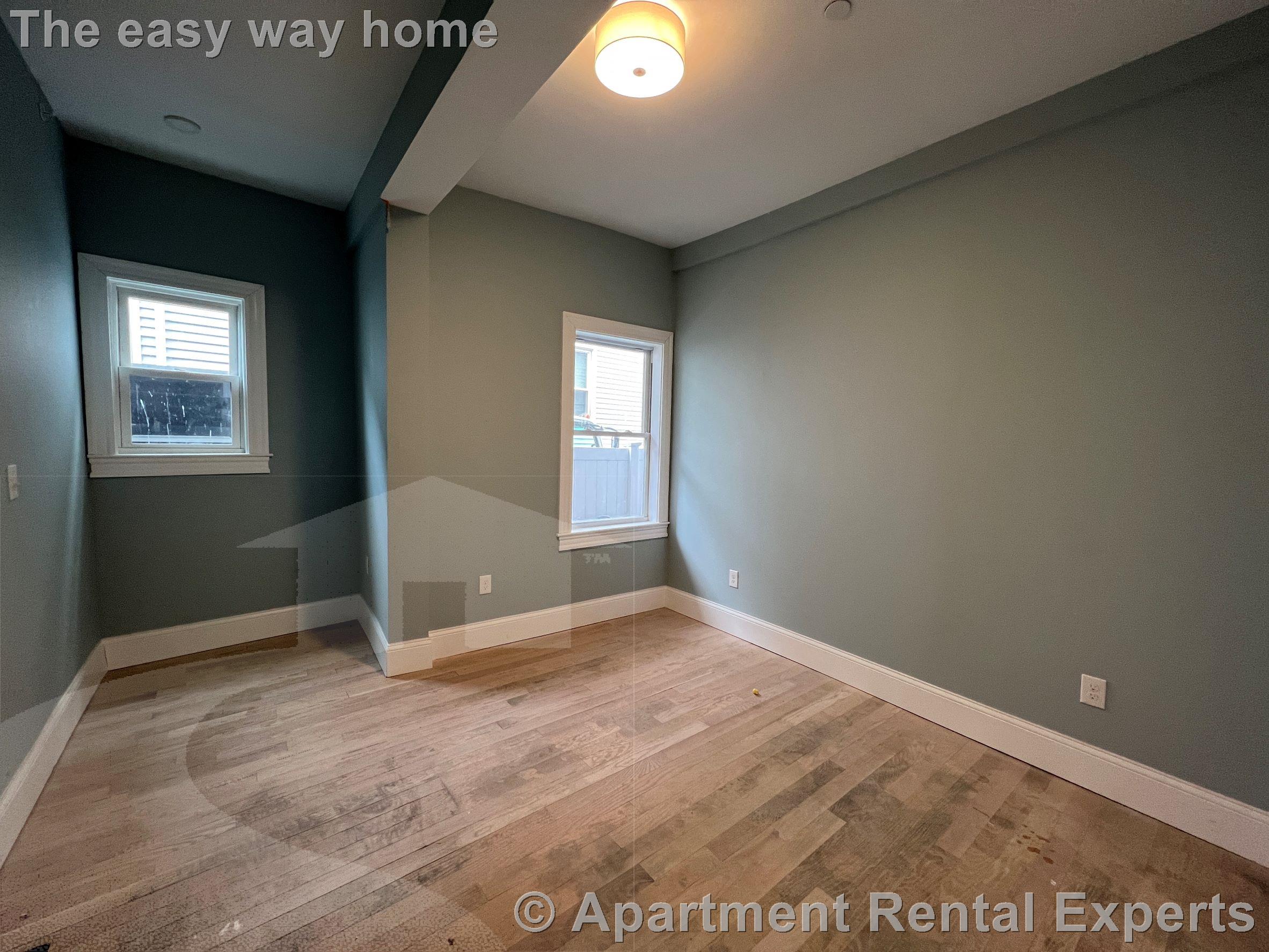 73 Pearl St, Sullivan Square