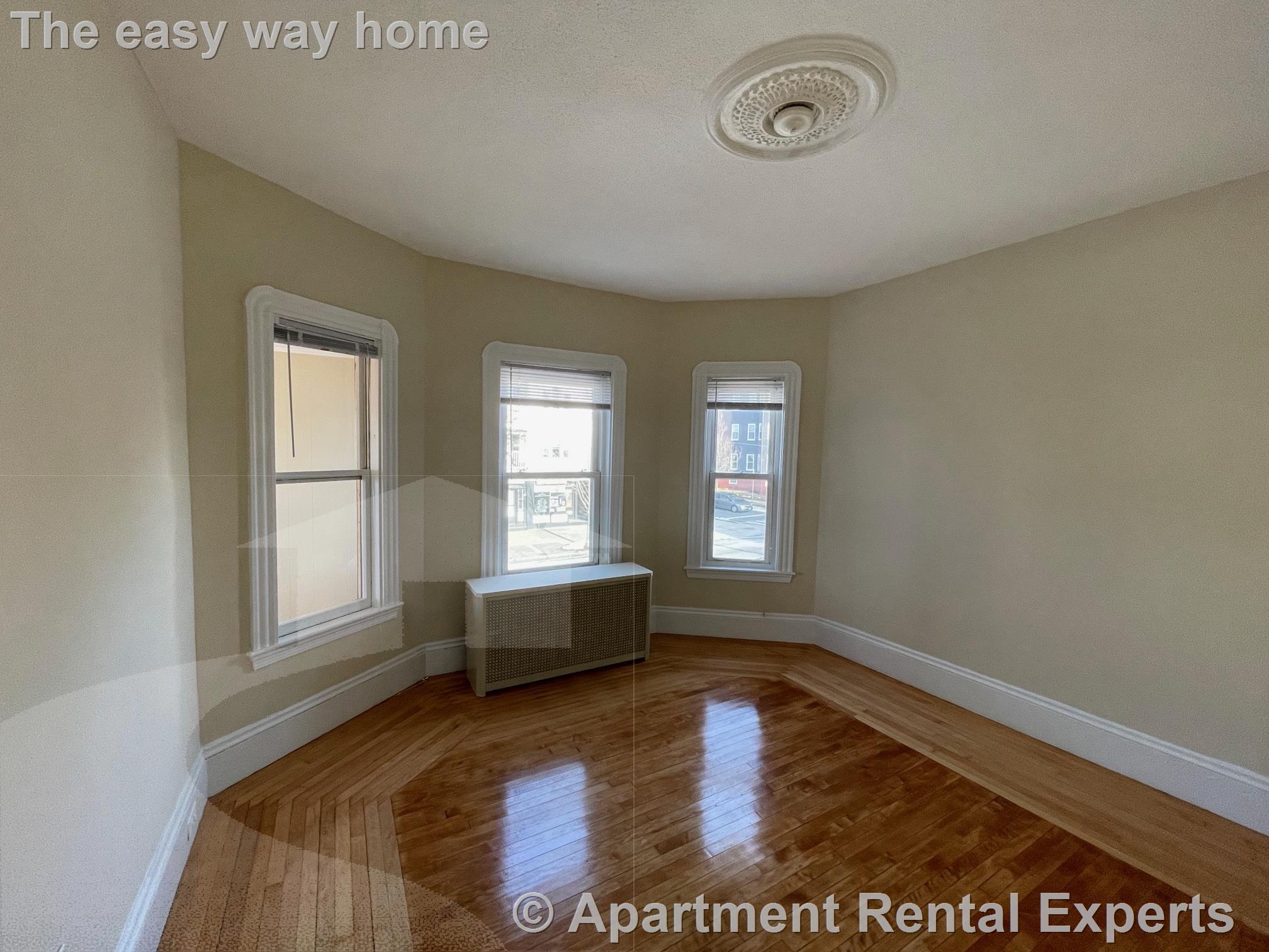 1272 Broadway, Teele Square