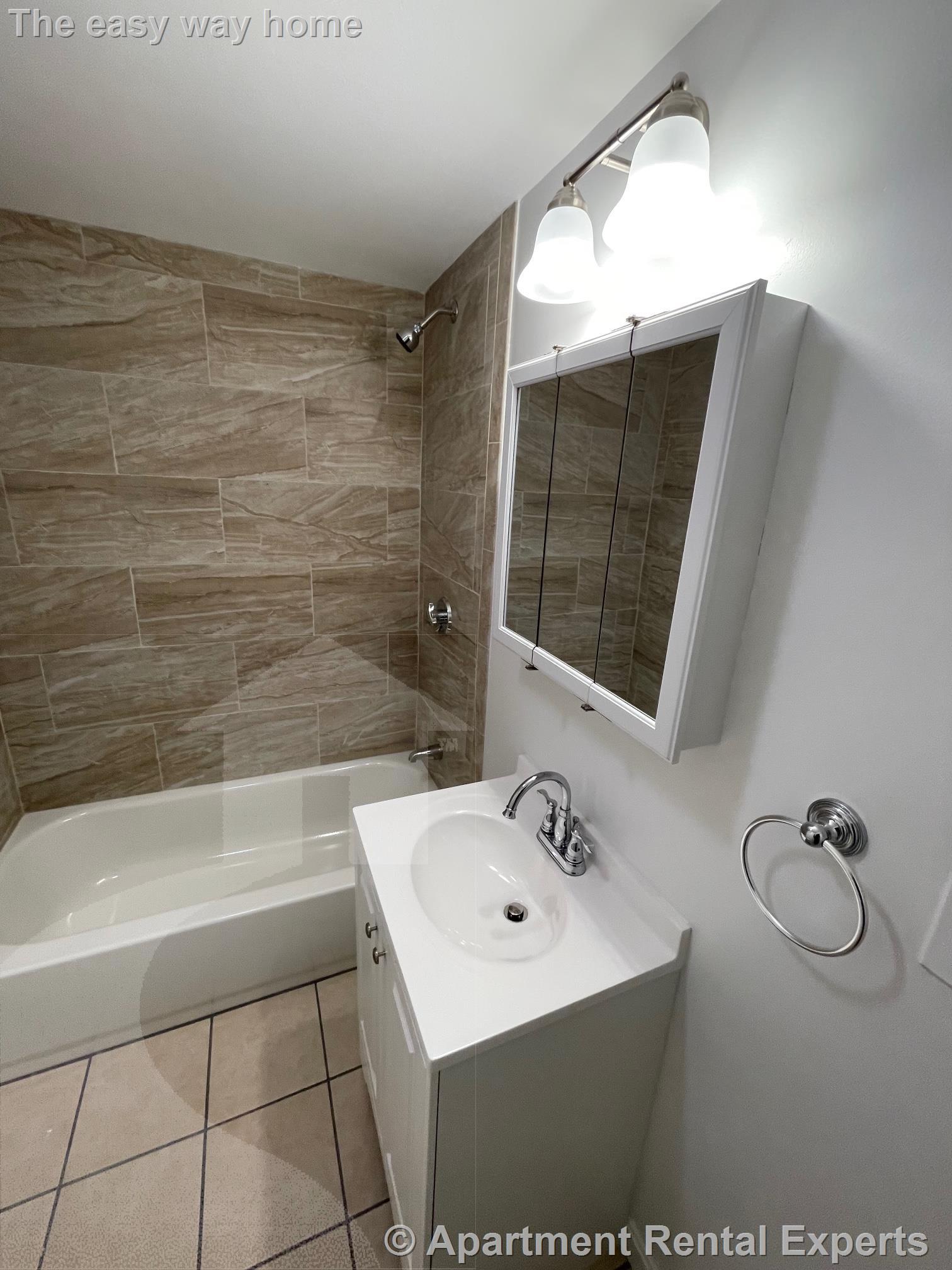 1272 Broadway, Teele Square