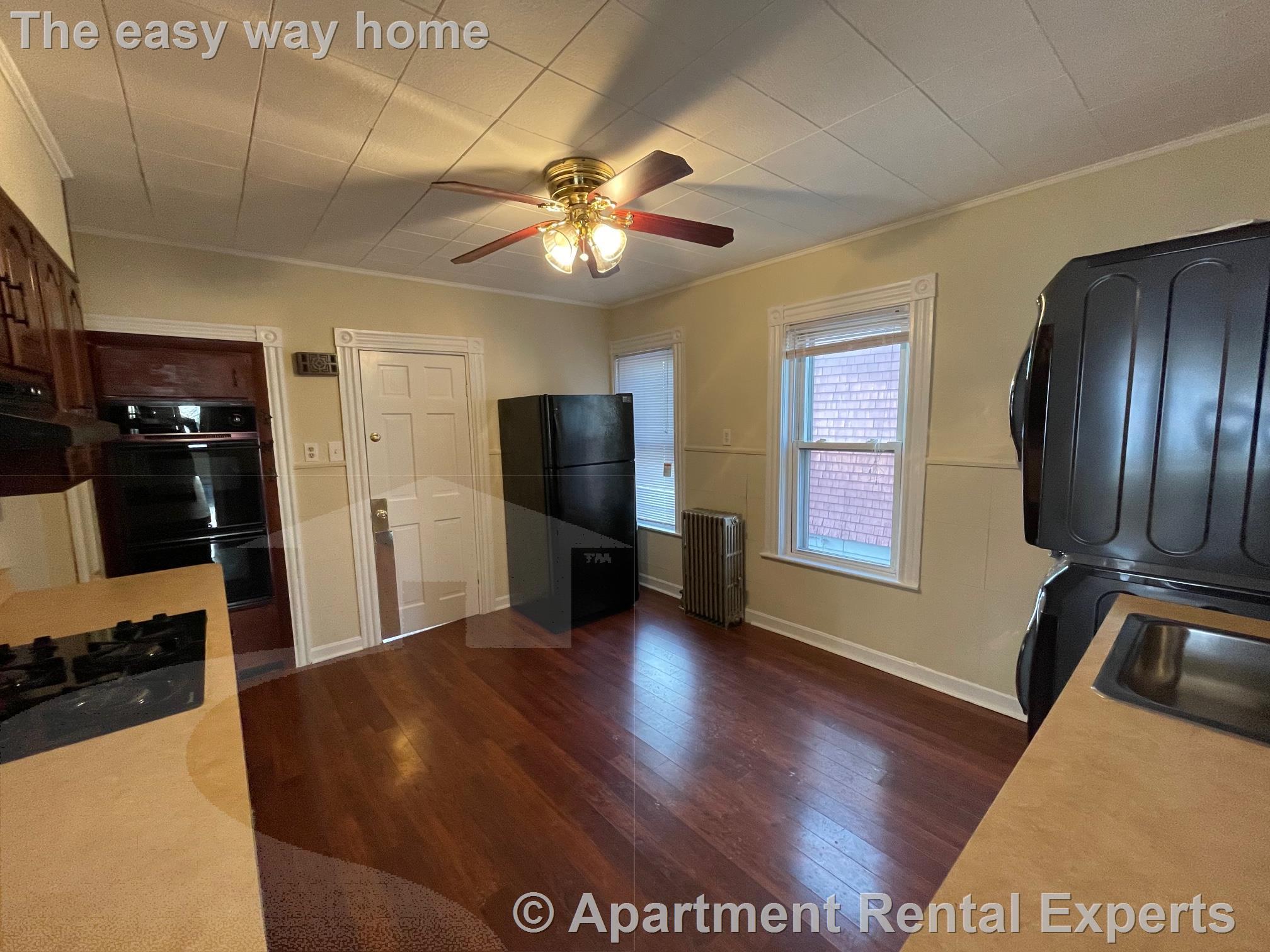 1272 Broadway, Teele Square