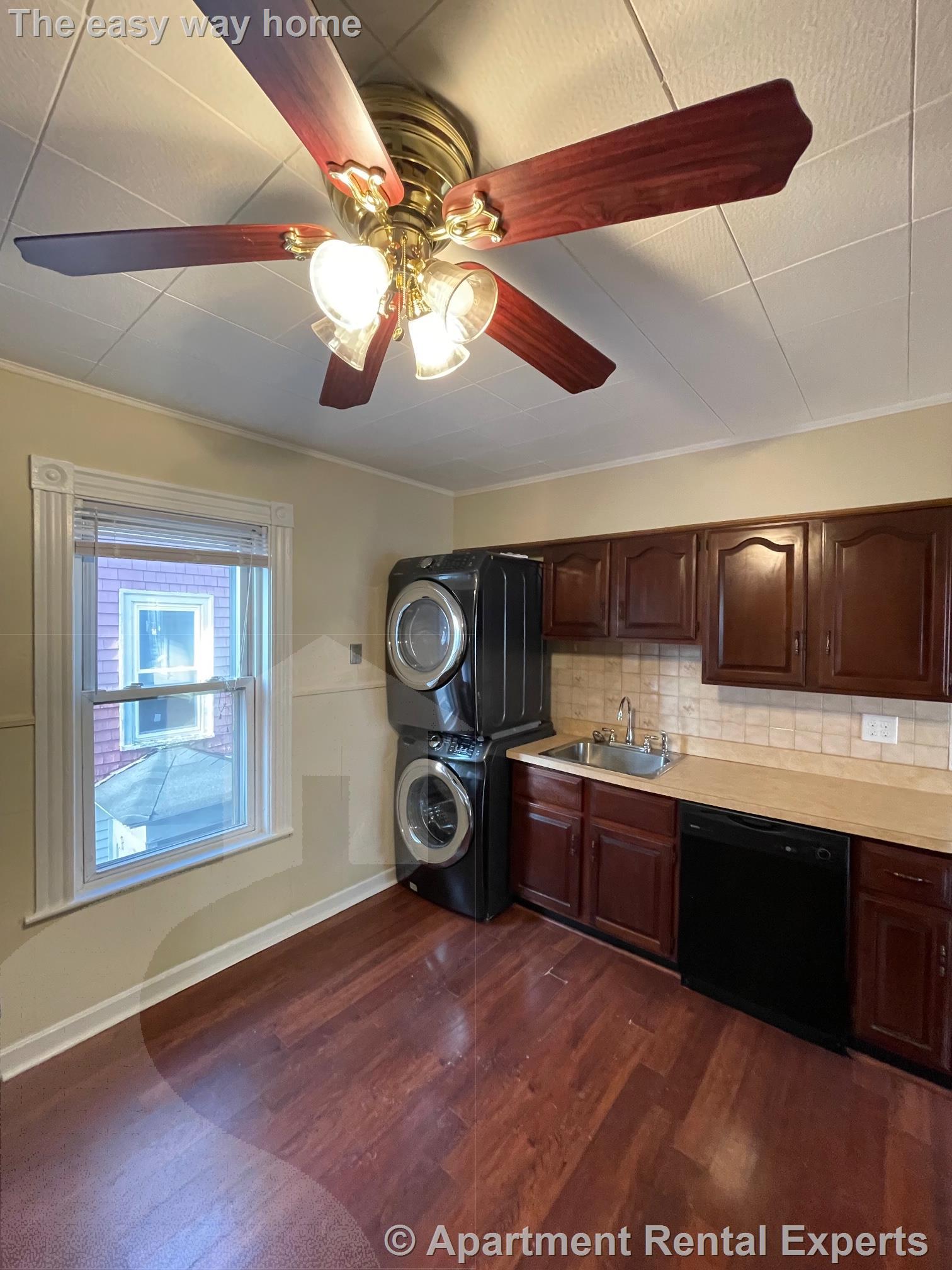 1272 Broadway, Teele Square