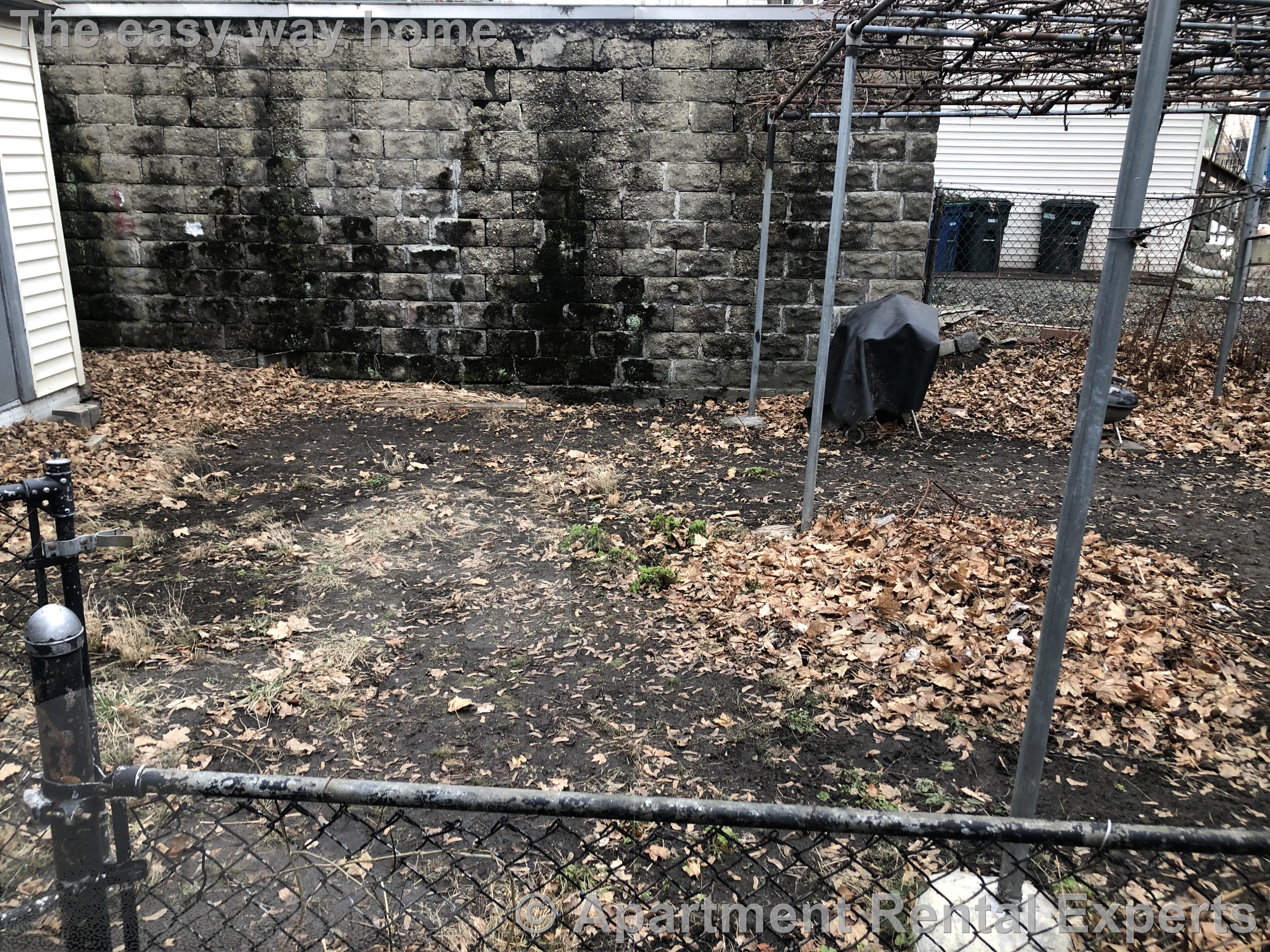 15 Auburn Ave, East Somerville