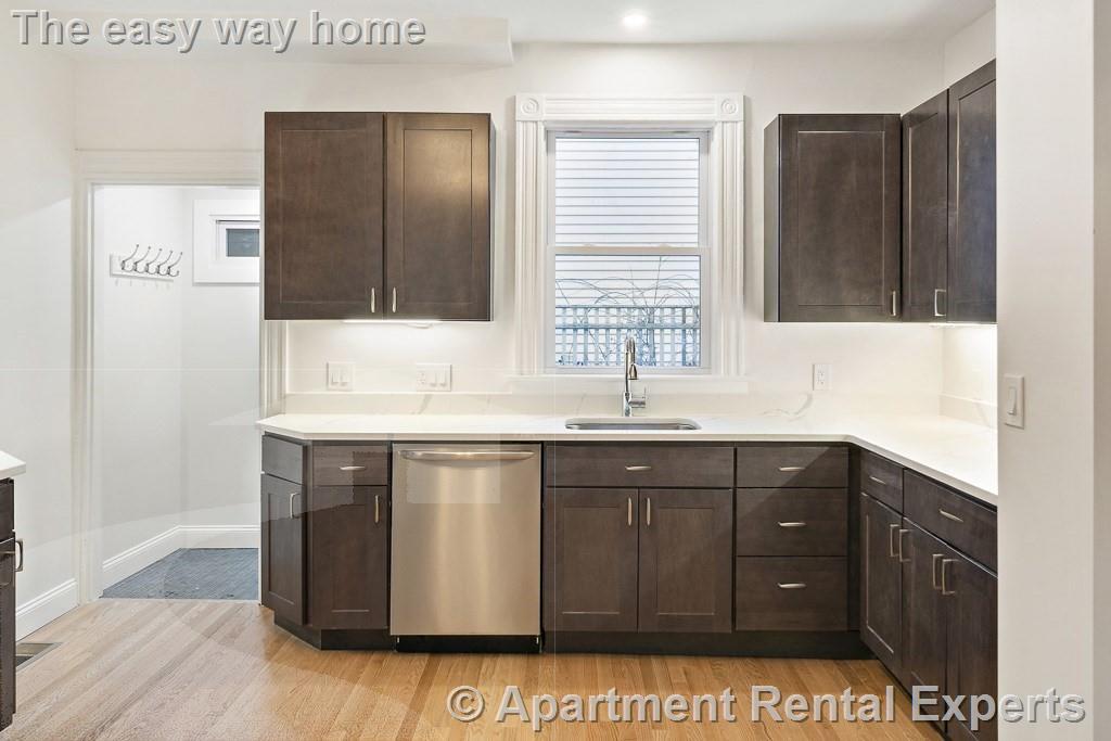 38 Myrtle Ave, Harvard Square