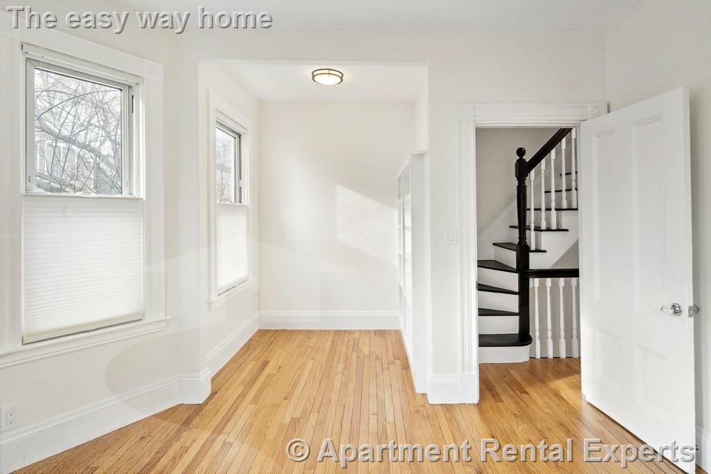 38 Myrtle Ave, Harvard Square