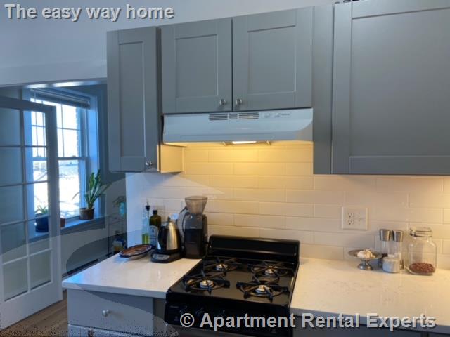 36 College Ave, Davis Square