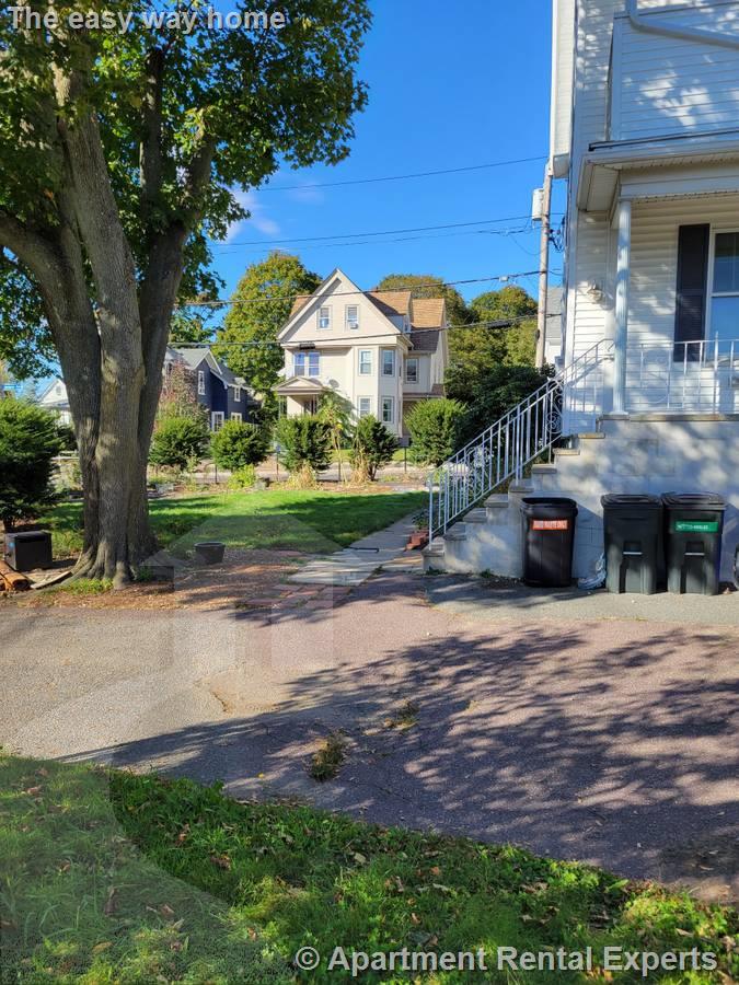 68 Converse Ave, Malden Center