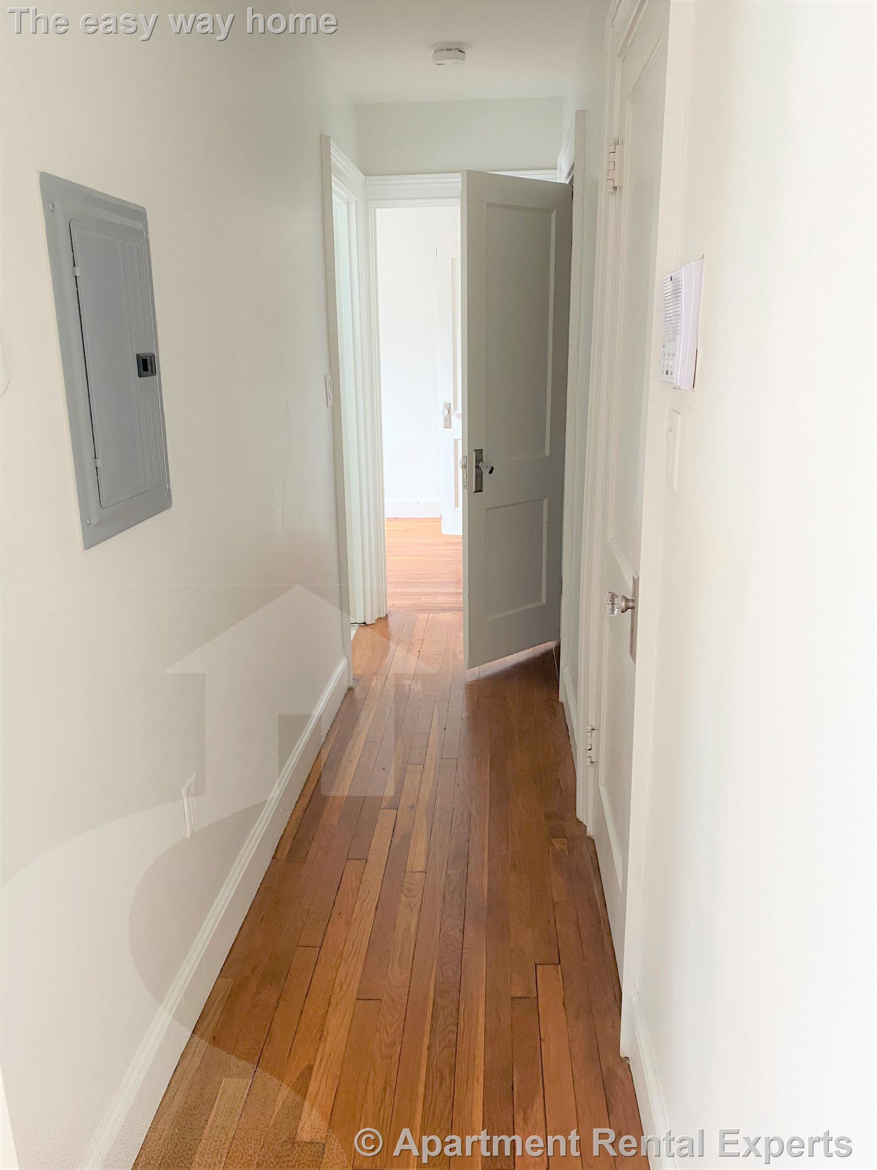 107 Summer St, Malden Center