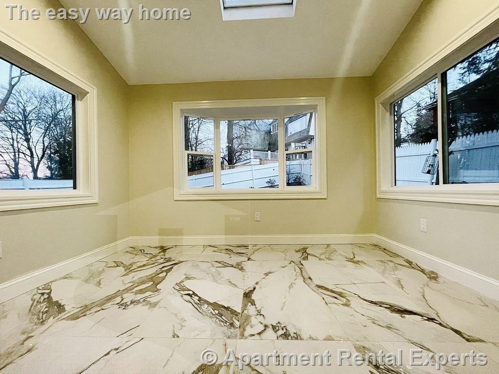 28 Wolcott Rd, Chestnut Hill