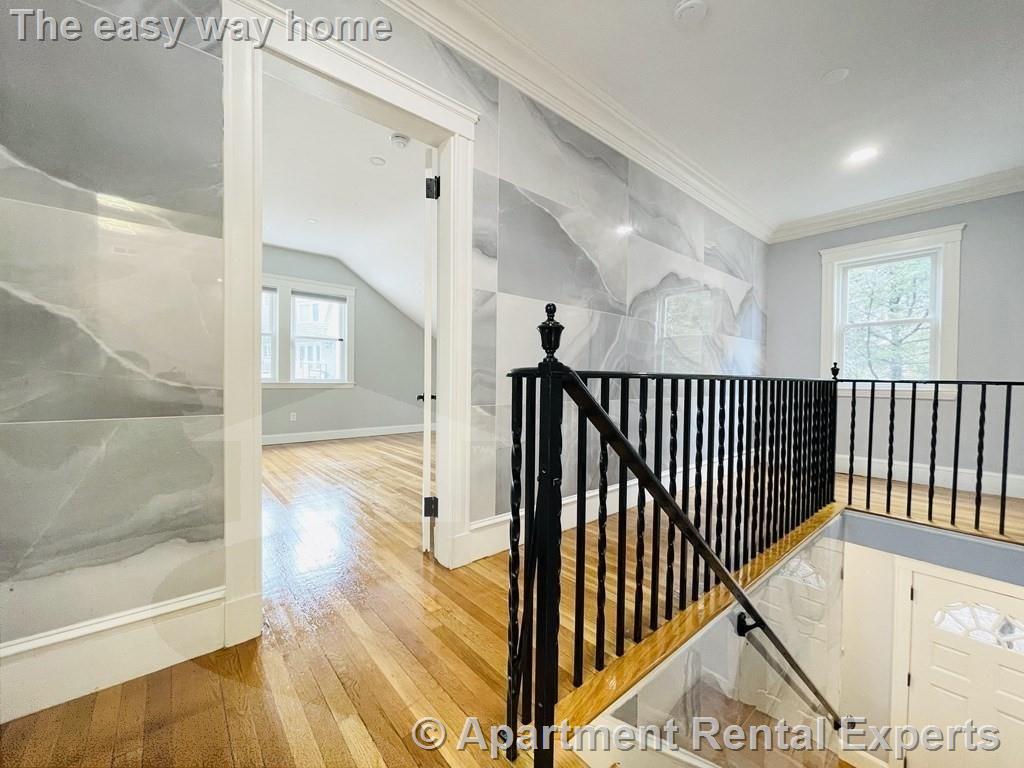 28 Wolcott Rd, Chestnut Hill