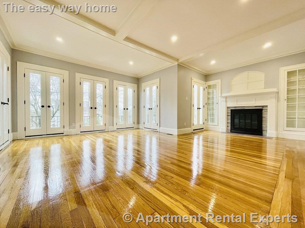 28 Wolcott Rd, Chestnut Hill