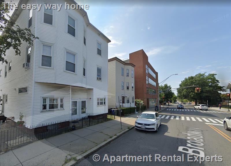 1298 Broadway, Teele Square