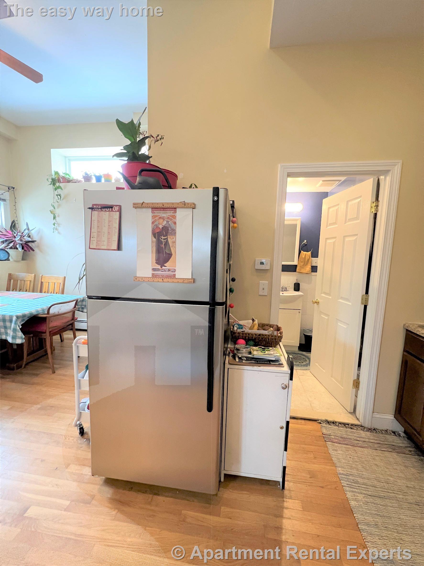 1298 Broadway, Teele Square