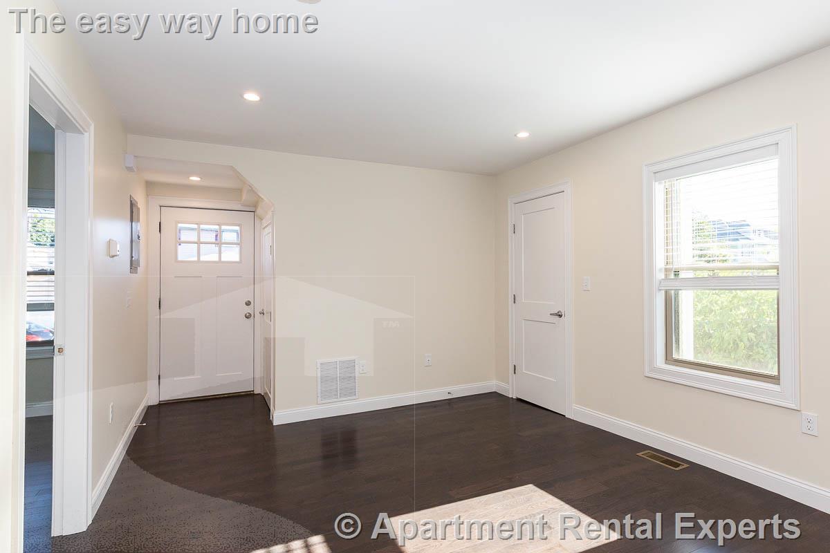 39 Harvard St, Tufts