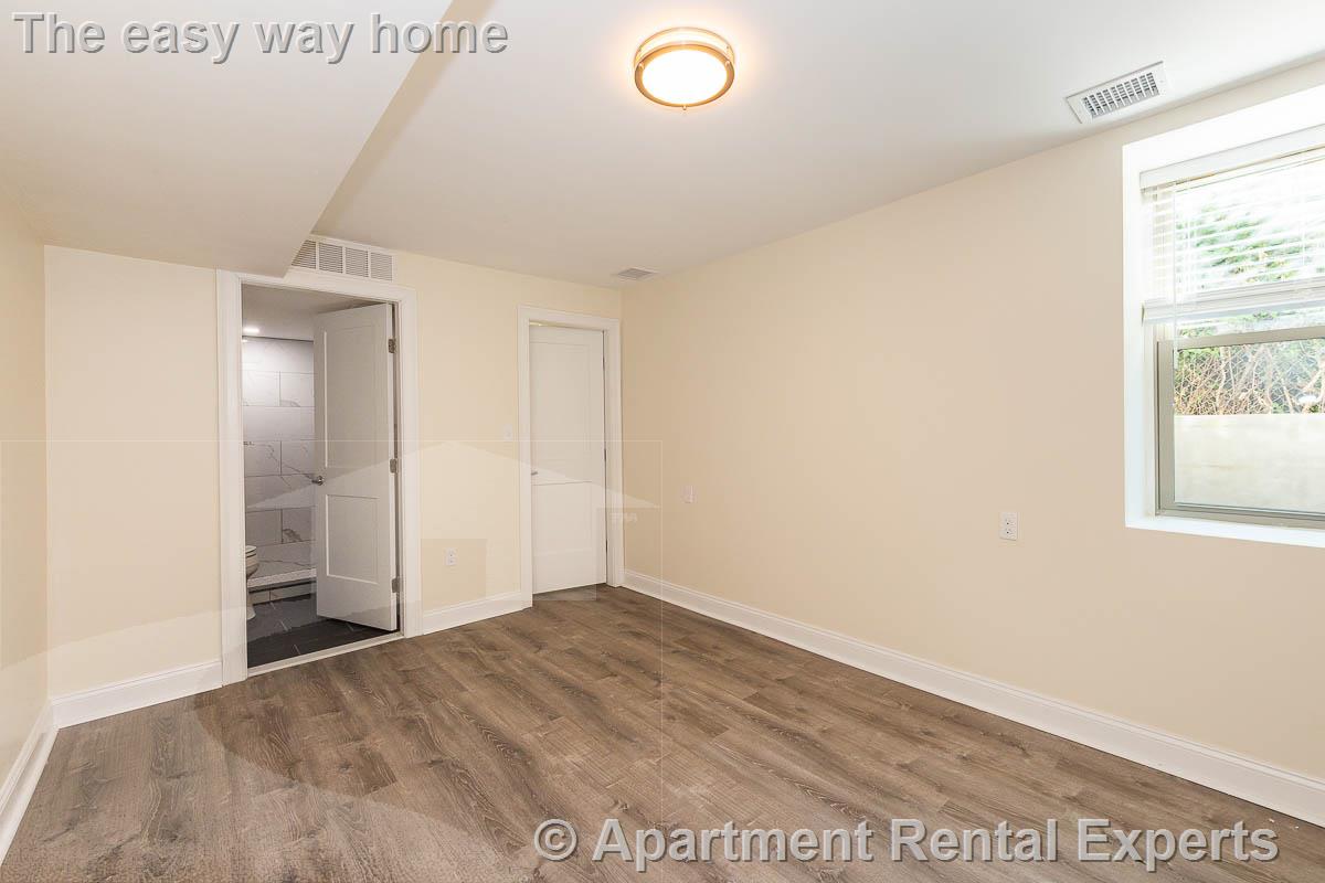 39 Harvard St, Tufts