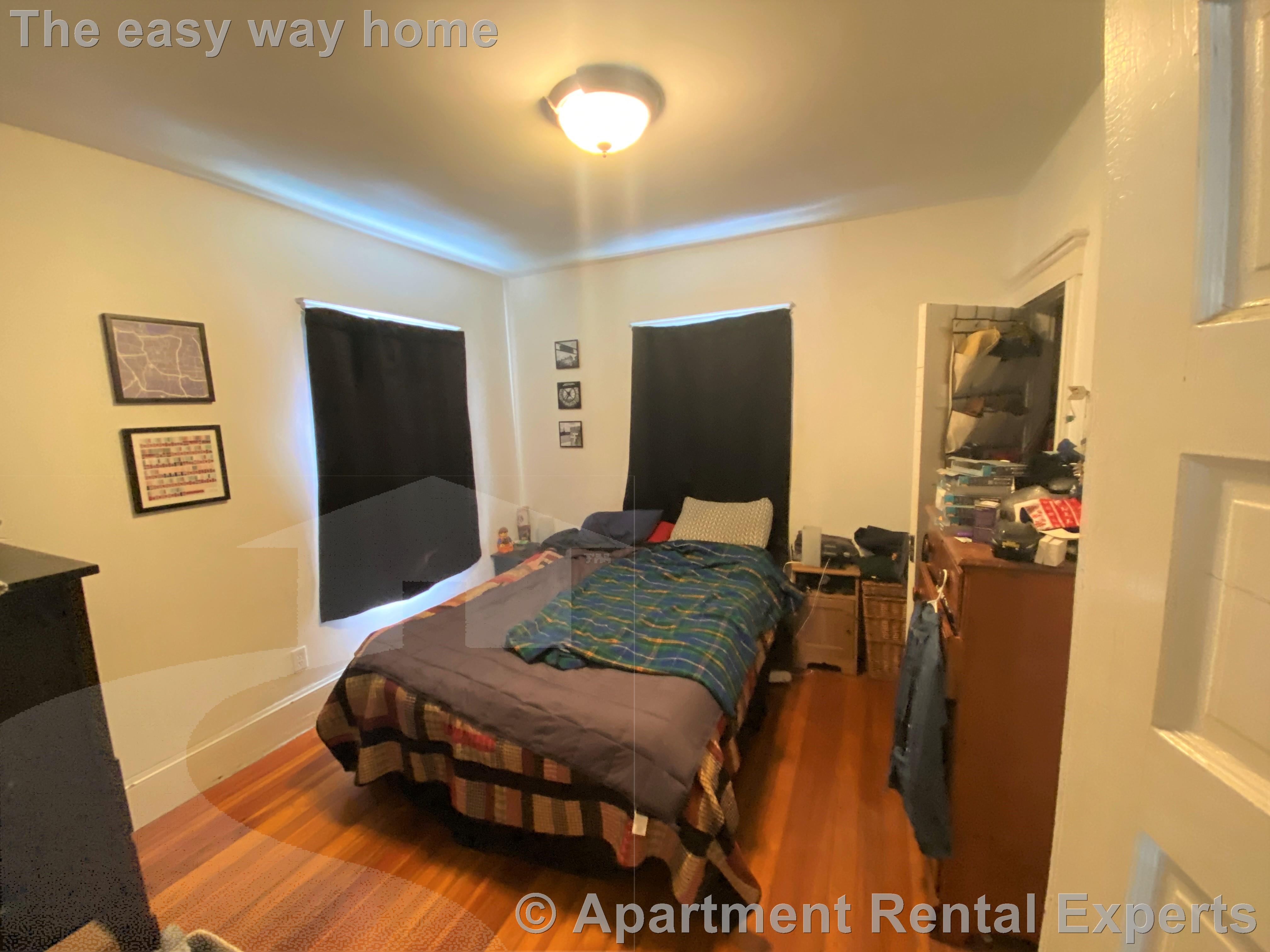 42-44 Newbern Ave, Tufts