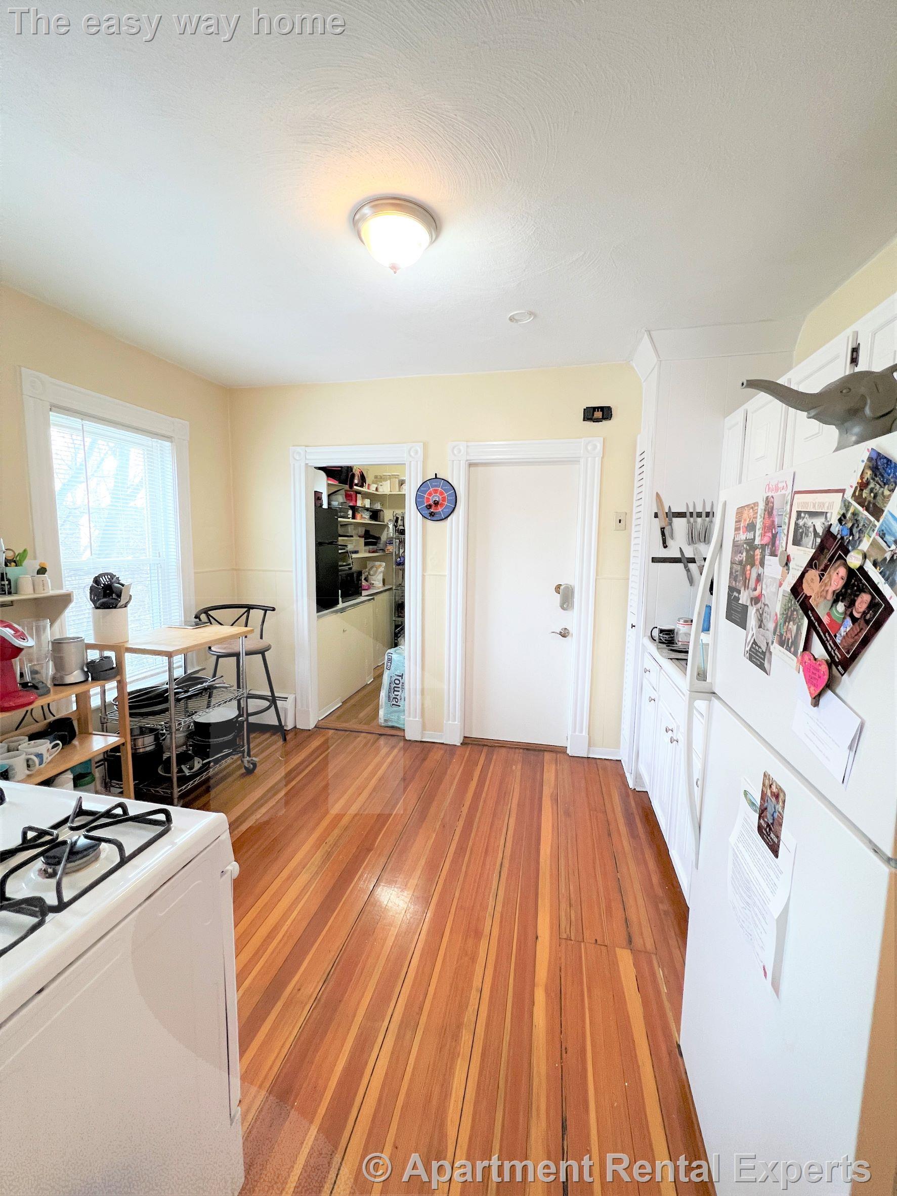 2 Gilson Ter, Porter Square